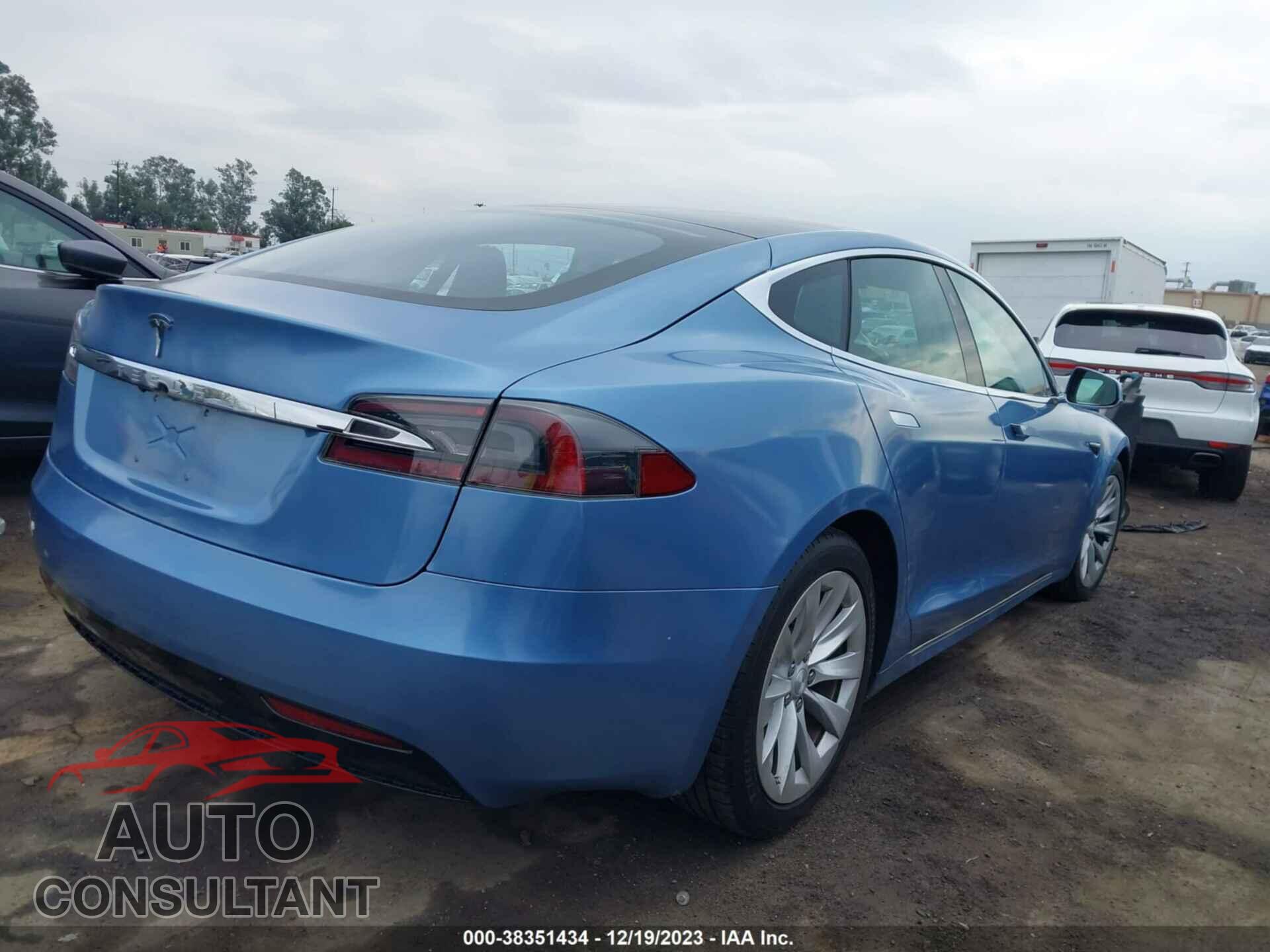 TESLA MODEL S 2017 - 5YJSA1E21HF186523