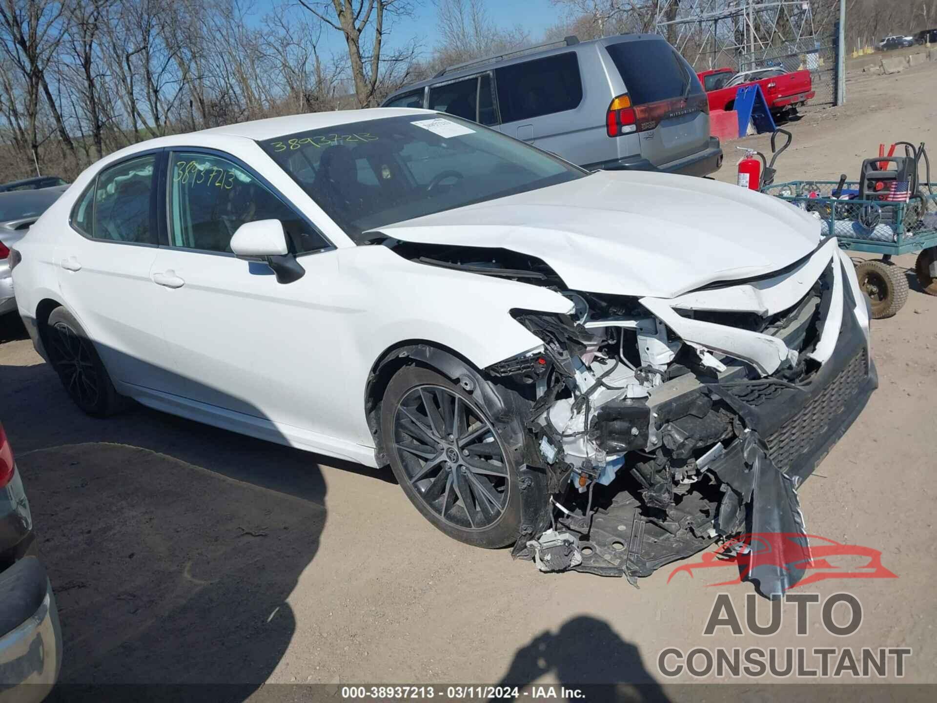 TOYOTA CAMRY 2023 - 4T1G11AK1PU721329