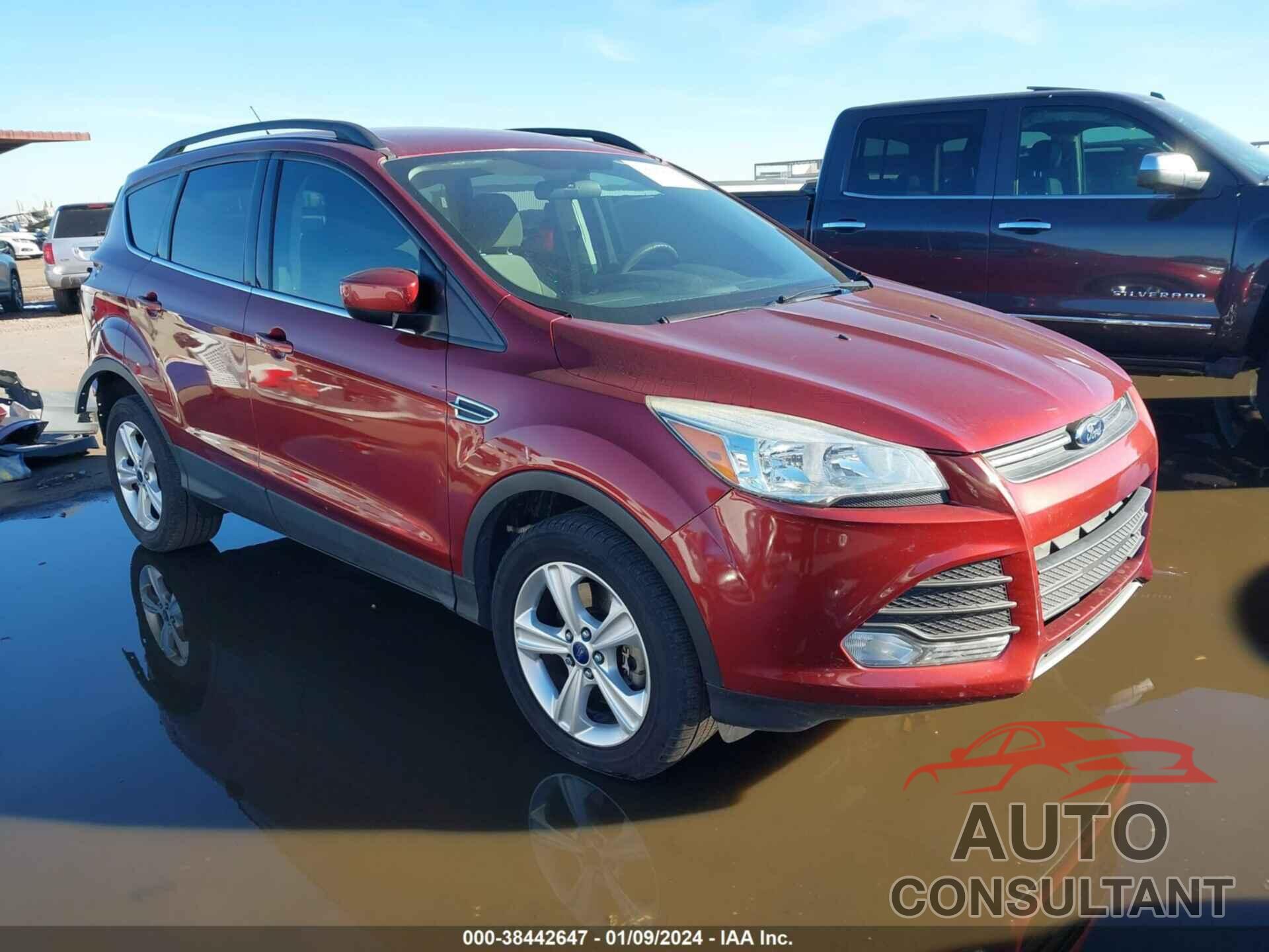 FORD ESCAPE 2016 - 1FMCU0G91GUC60105
