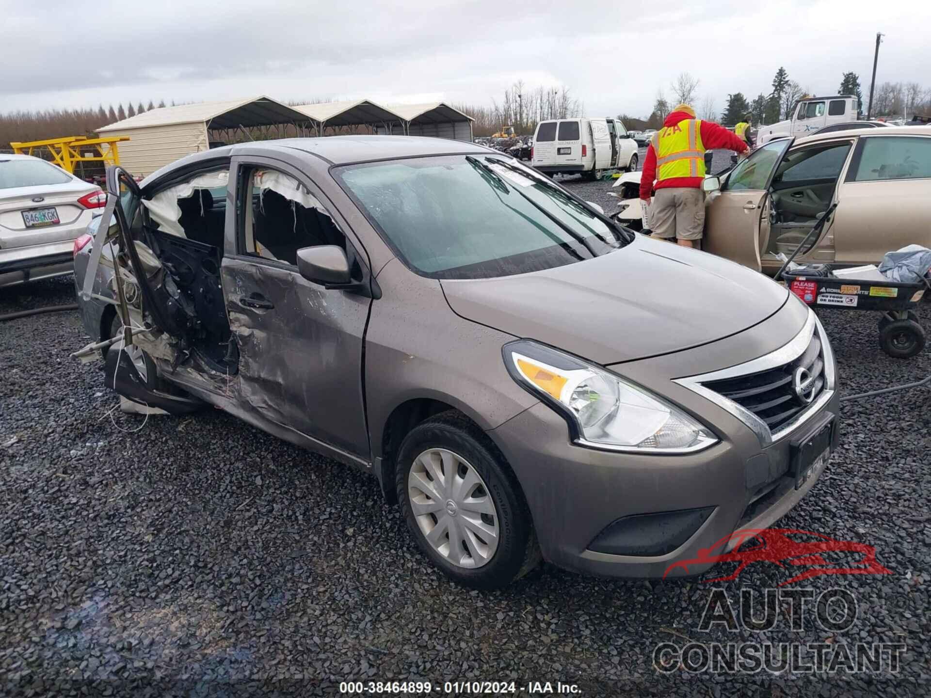 NISSAN VERSA 2017 - 3N1CN7AP7HL870655