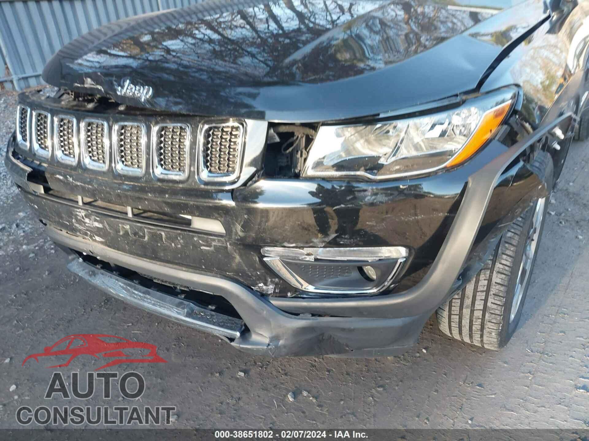 JEEP COMPASS 2018 - 3C4NJDCB4JT398650