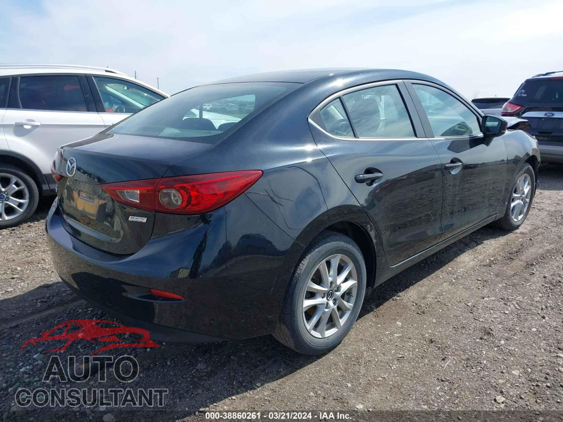 MAZDA MAZDA3 2018 - 3MZBN1U70JM186271