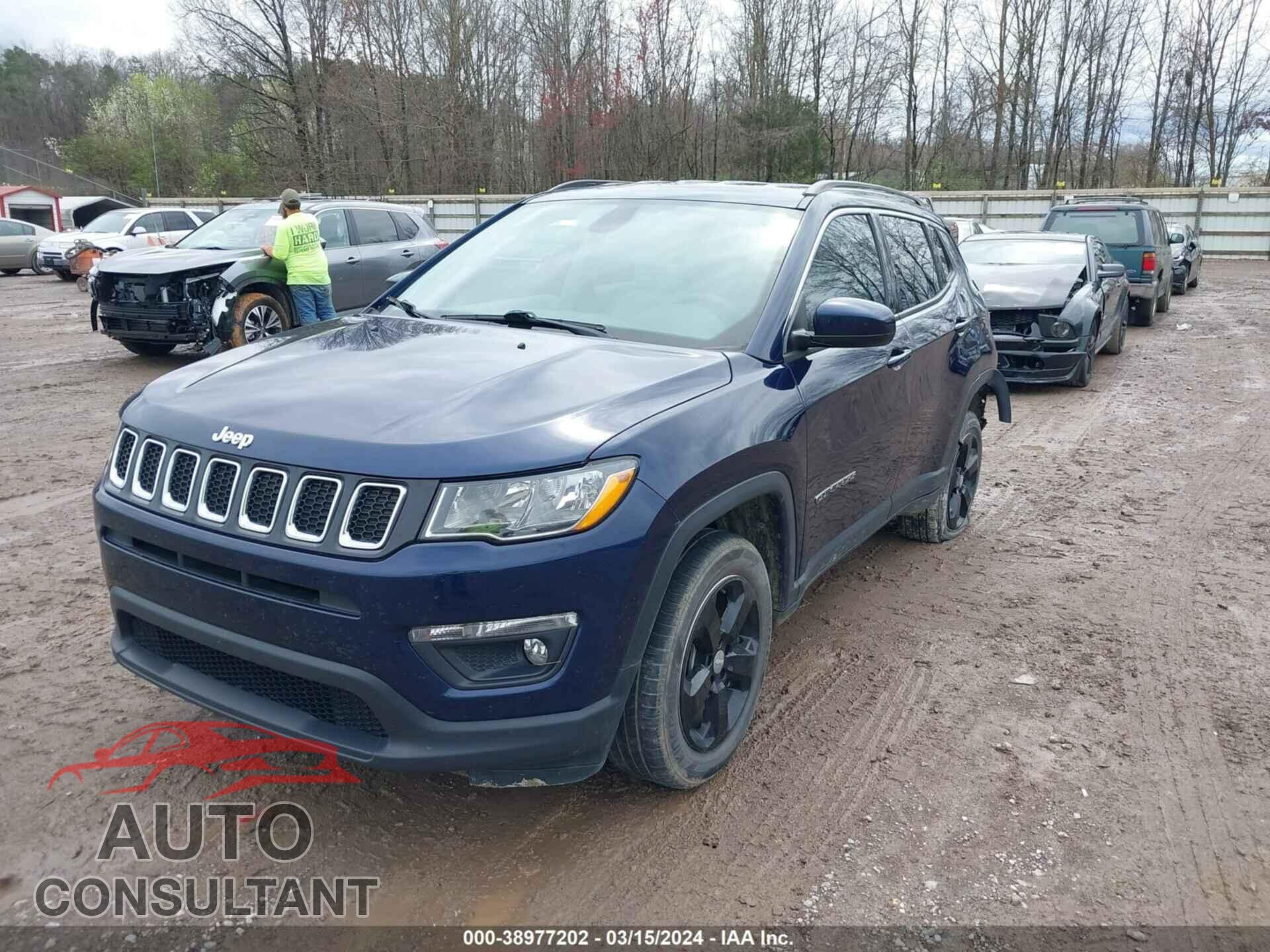 JEEP COMPASS 2018 - 3C4NJDBB8JT483072