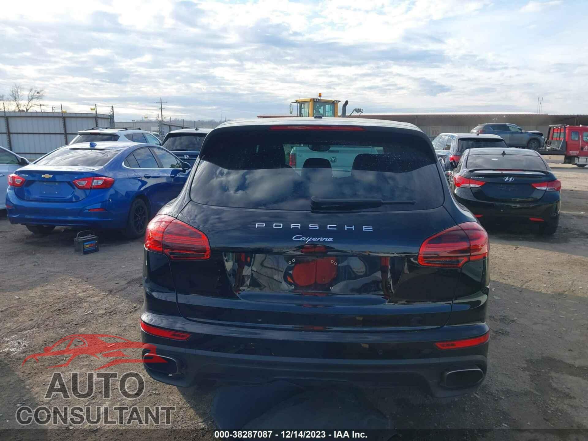 PORSCHE CAYENNE 2017 - WP1AA2A22HKA81966