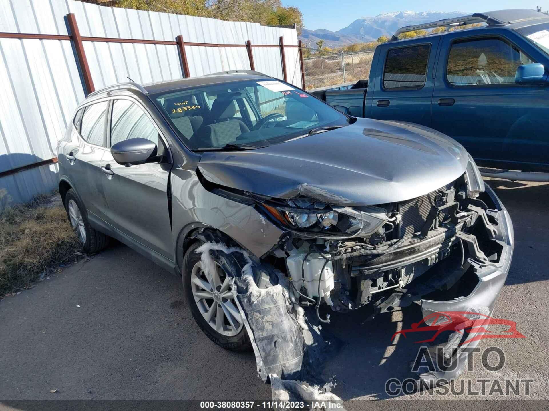 NISSAN ROGUE SPORT 2018 - JN1BJ1CR4JW283364