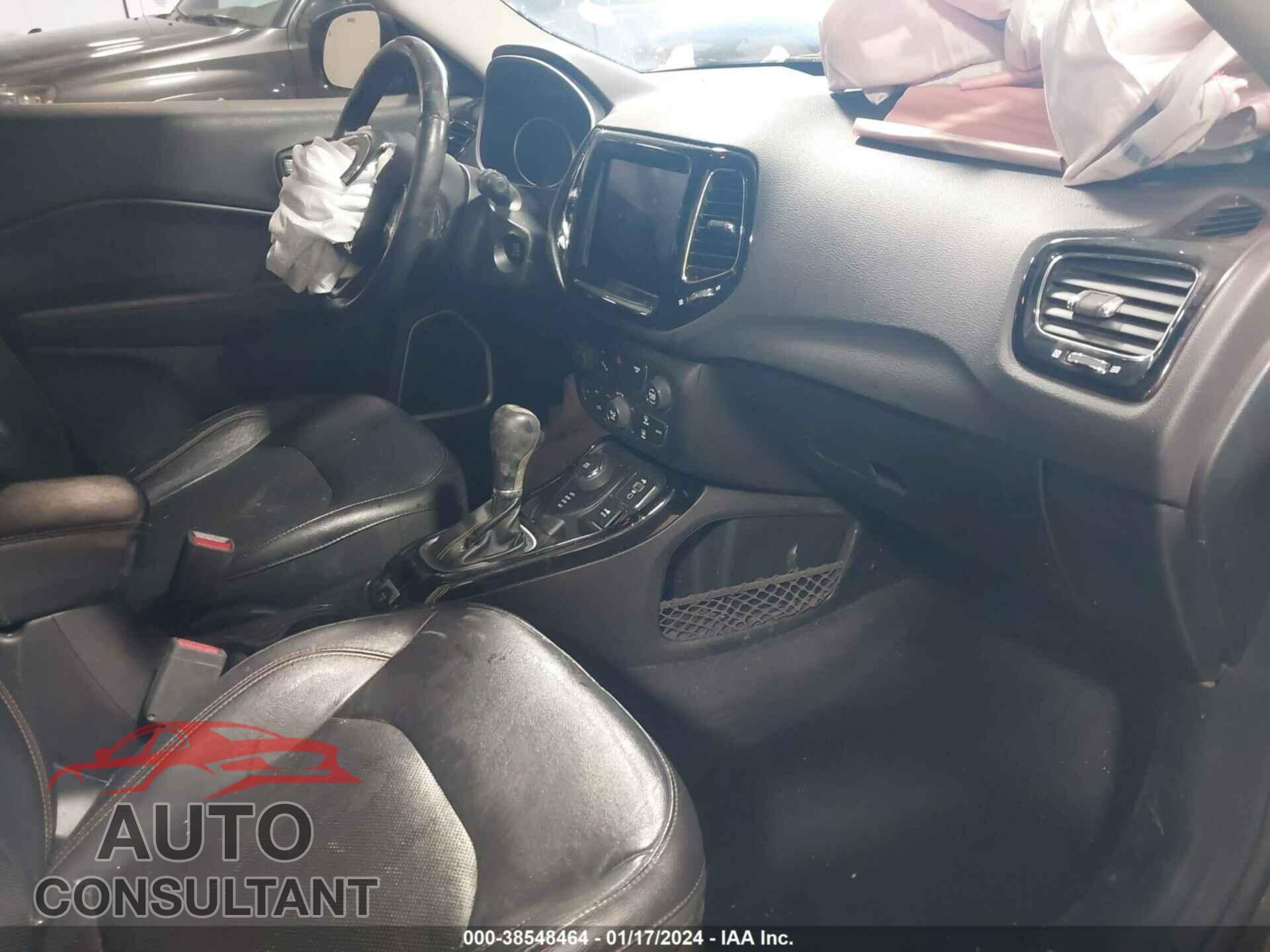 JEEP COMPASS 2018 - 3C4NJDCB3JT178240