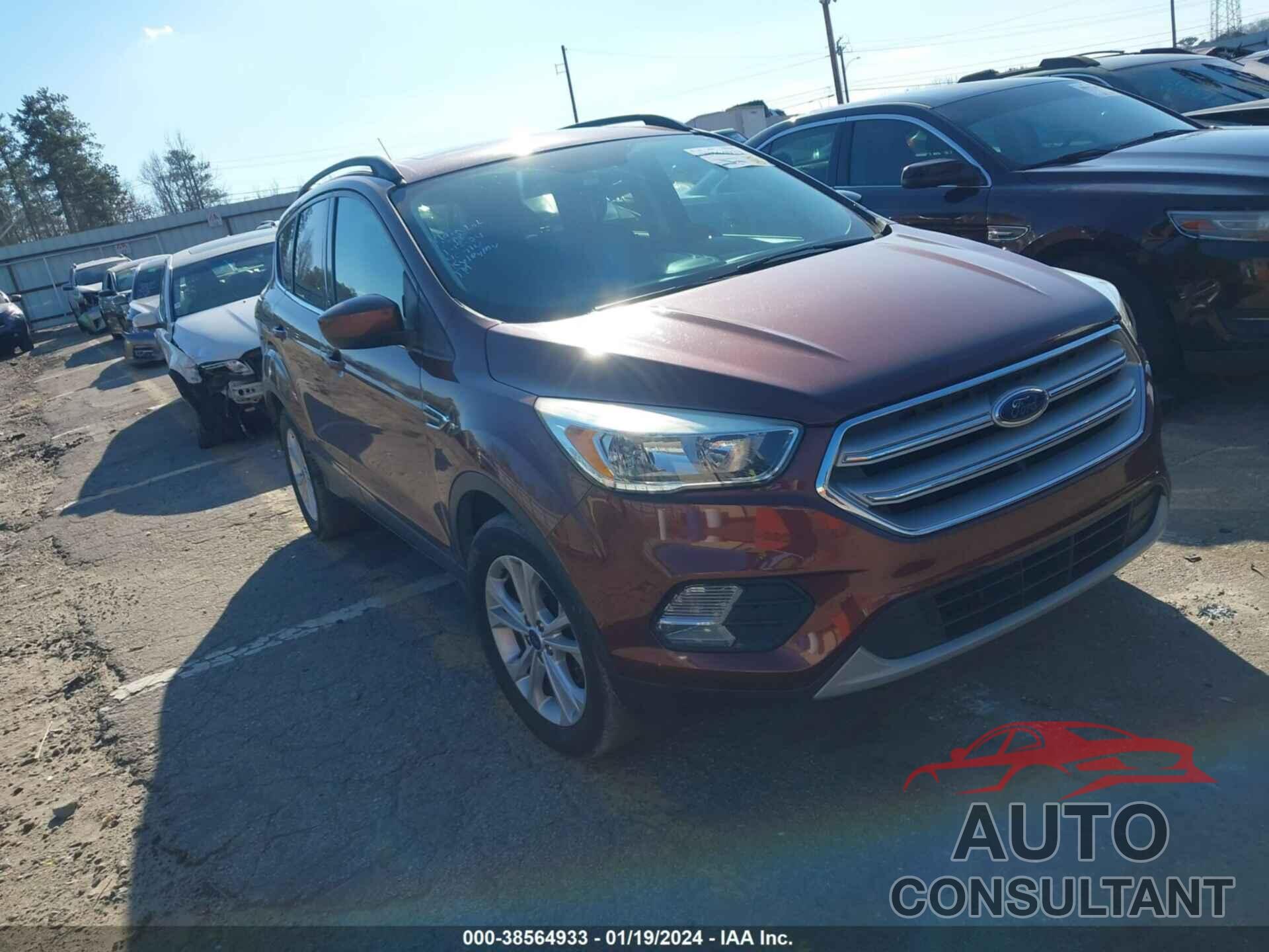 FORD ESCAPE 2018 - 1FMCU0GD9JUB15454