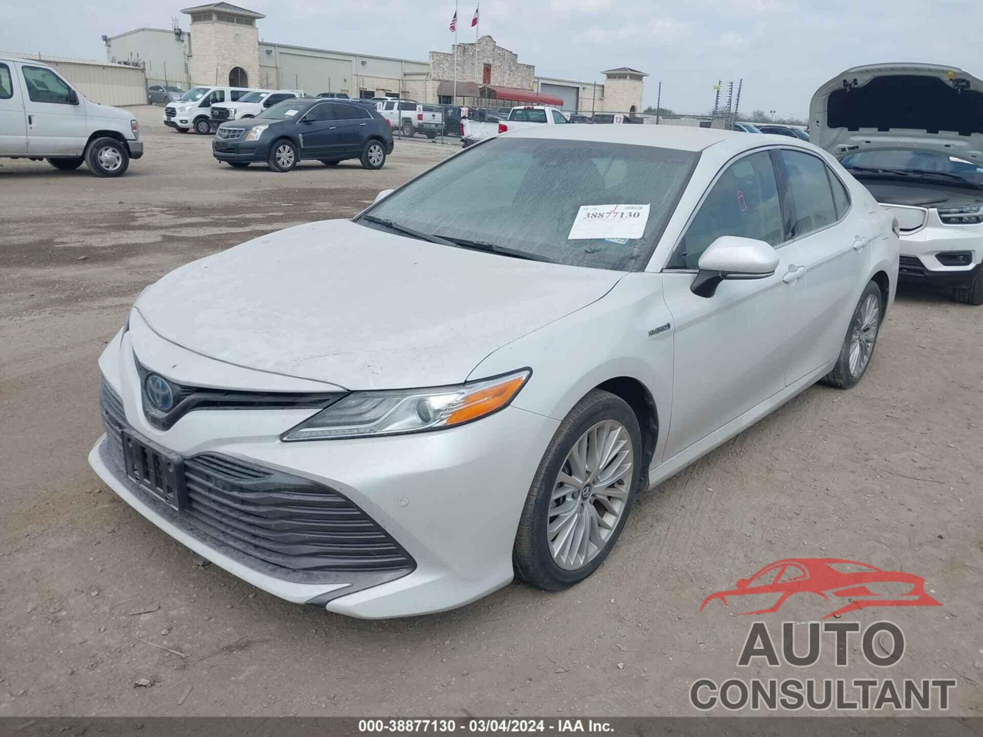 TOYOTA CAMRY HYBRID 2018 - 4T1B21HK0JU003422