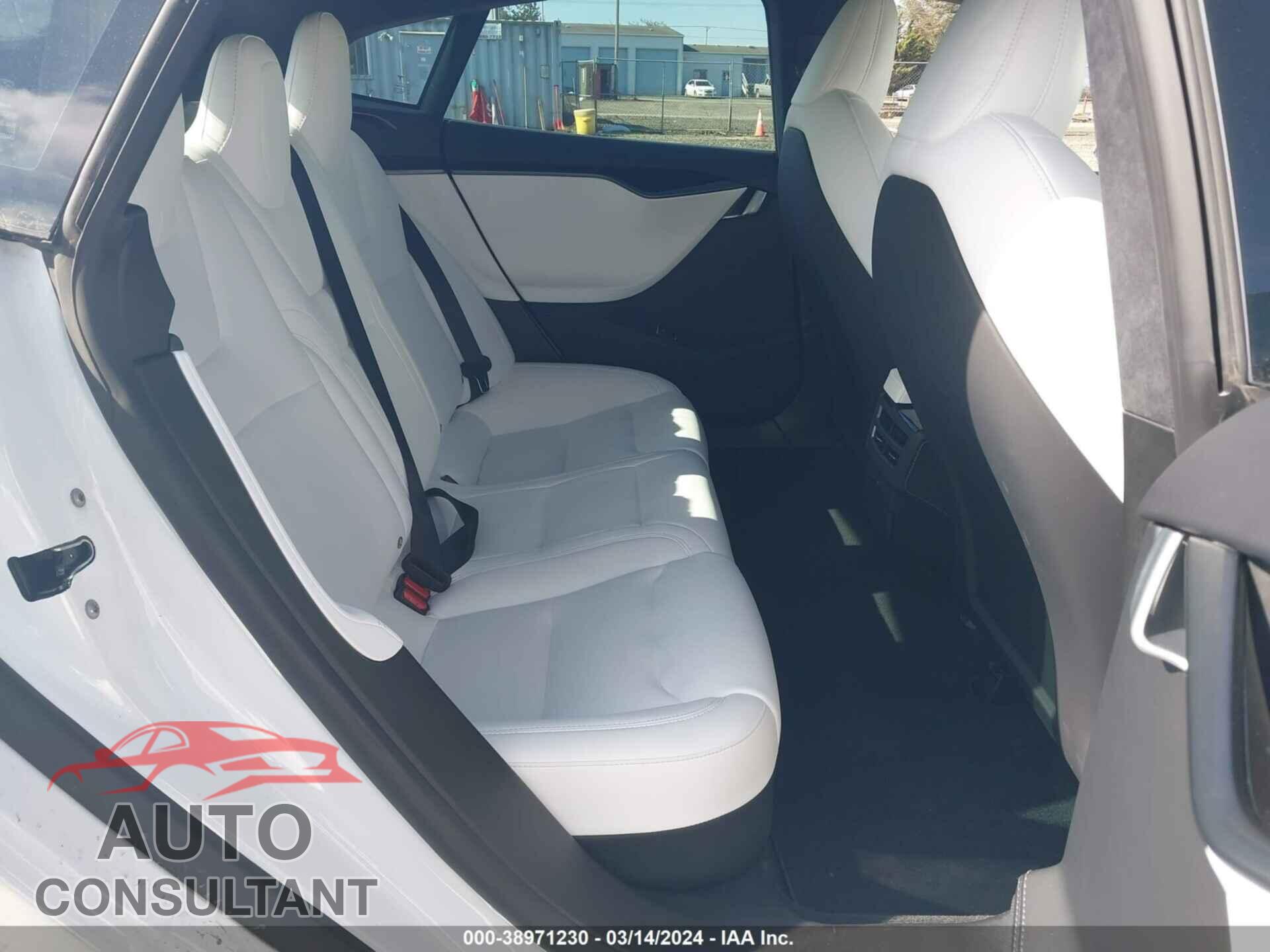 TESLA MODEL S 2020 - 5YJSA1E29LF361402