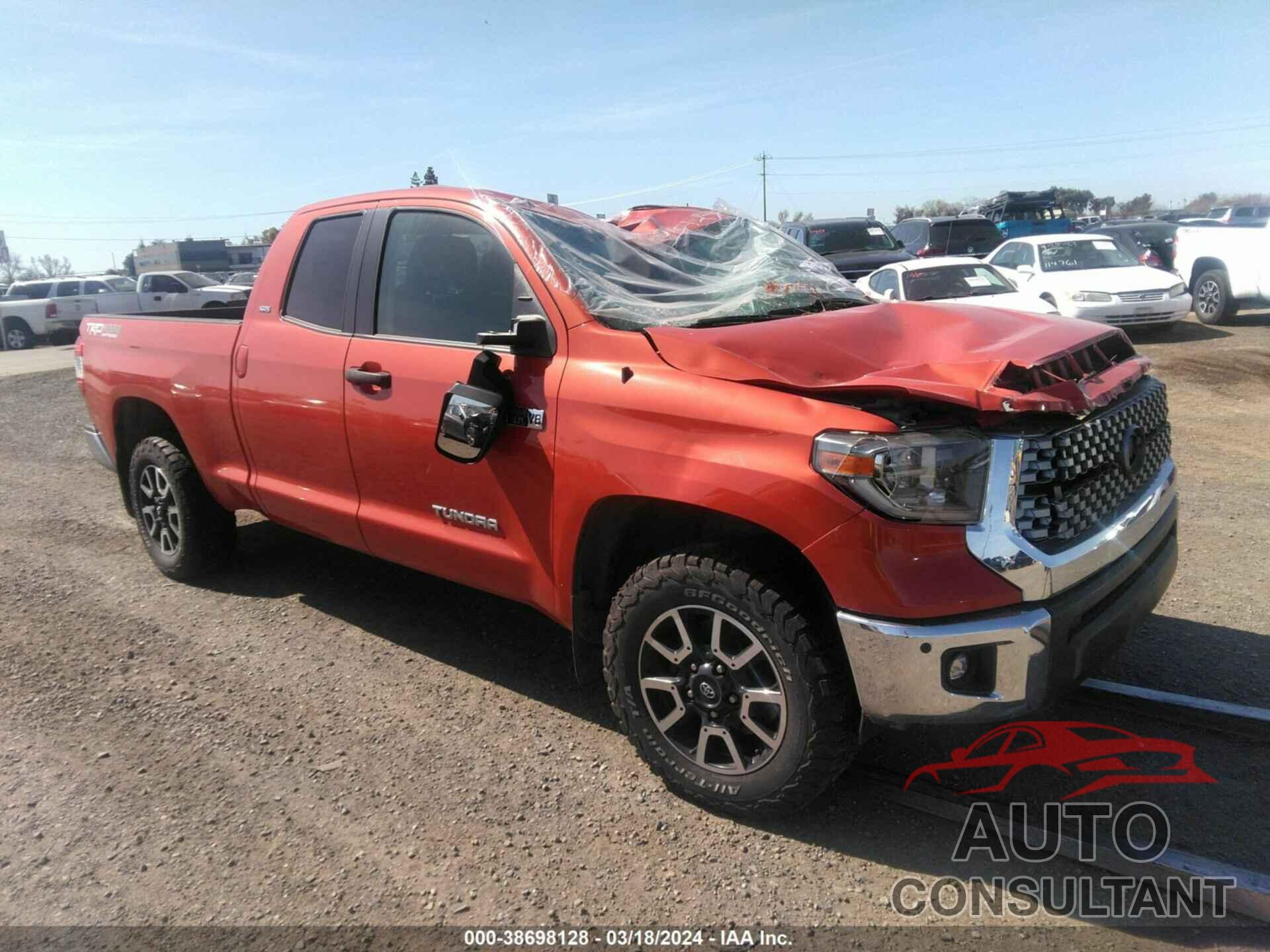 TOYOTA TUNDRA 2018 - 5TFUY5F19JX708568