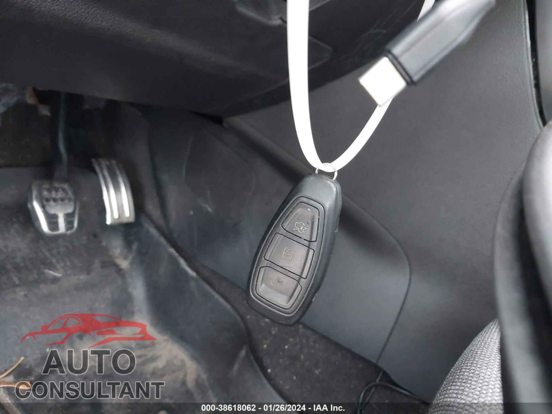 FORD FOCUS ST 2017 - 1FADP3L92HL336225