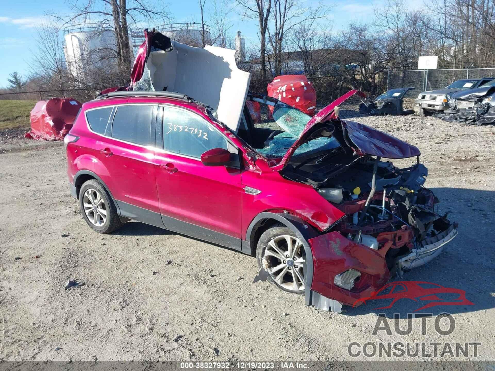 FORD ESCAPE 2018 - 1FMCU0GD0JUA82506