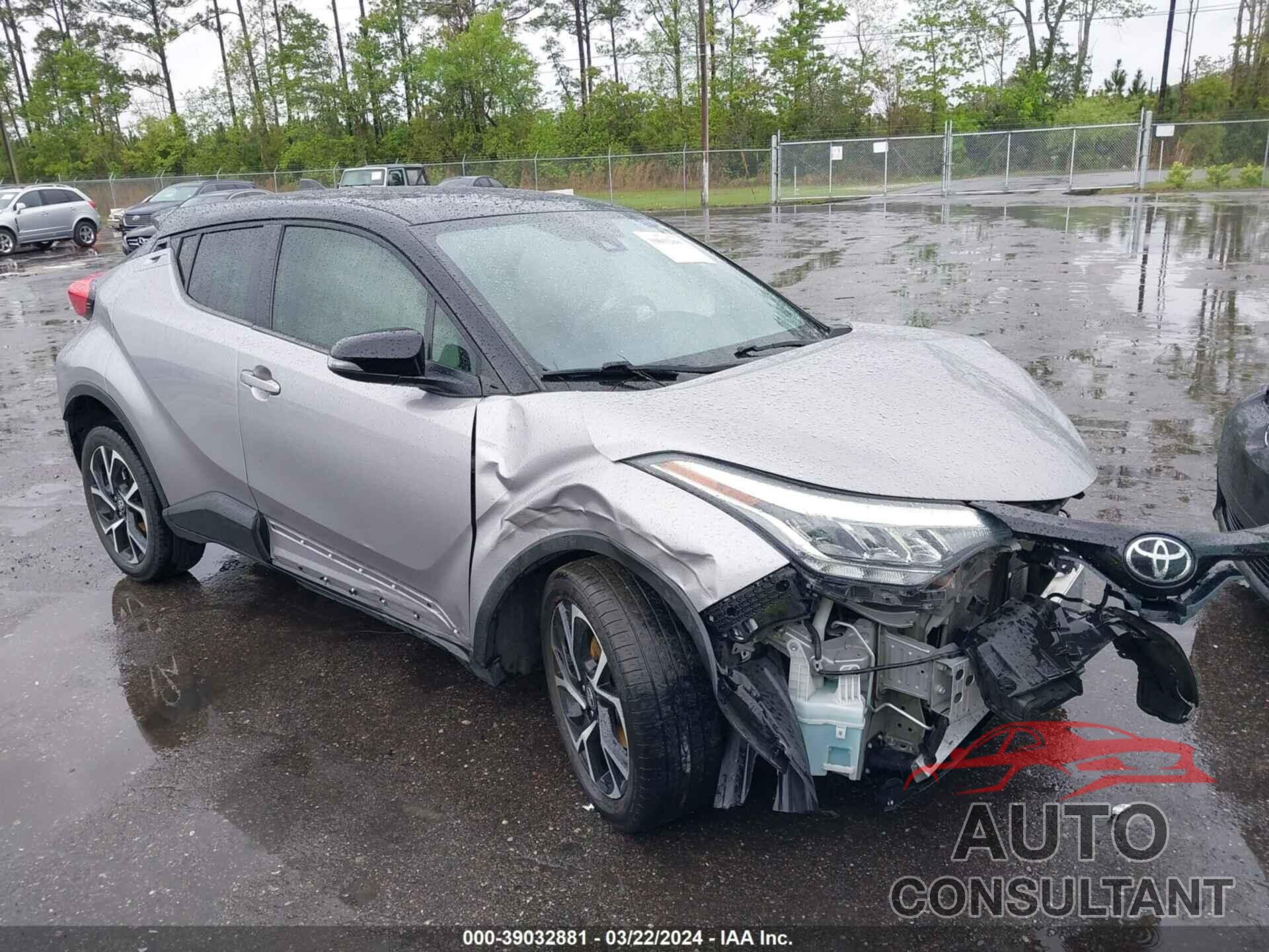 TOYOTA C-HR 2020 - NMTKHMBX0LR111571