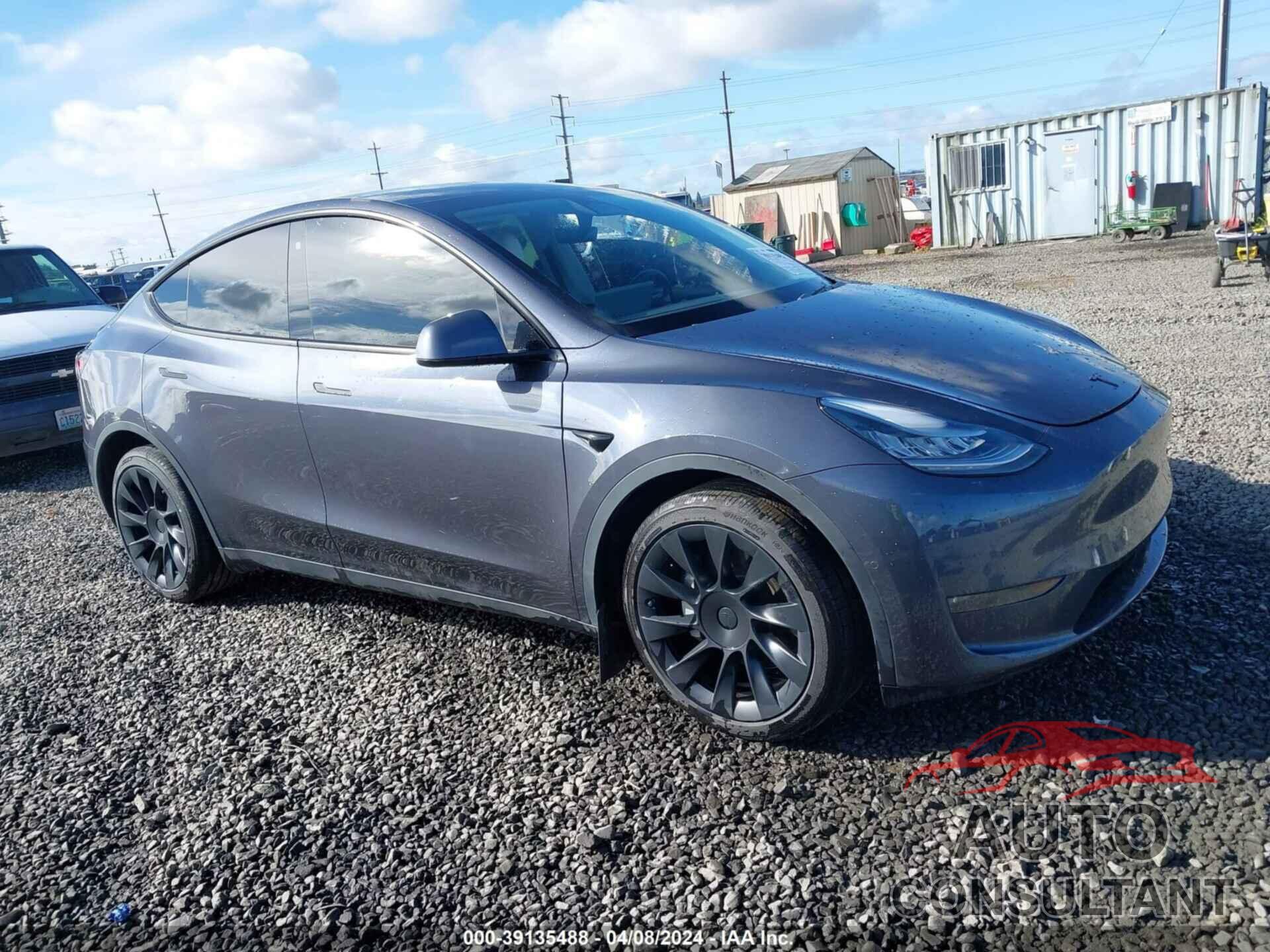 TESLA MODEL Y 2020 - 5YJYGDEE3LF043358