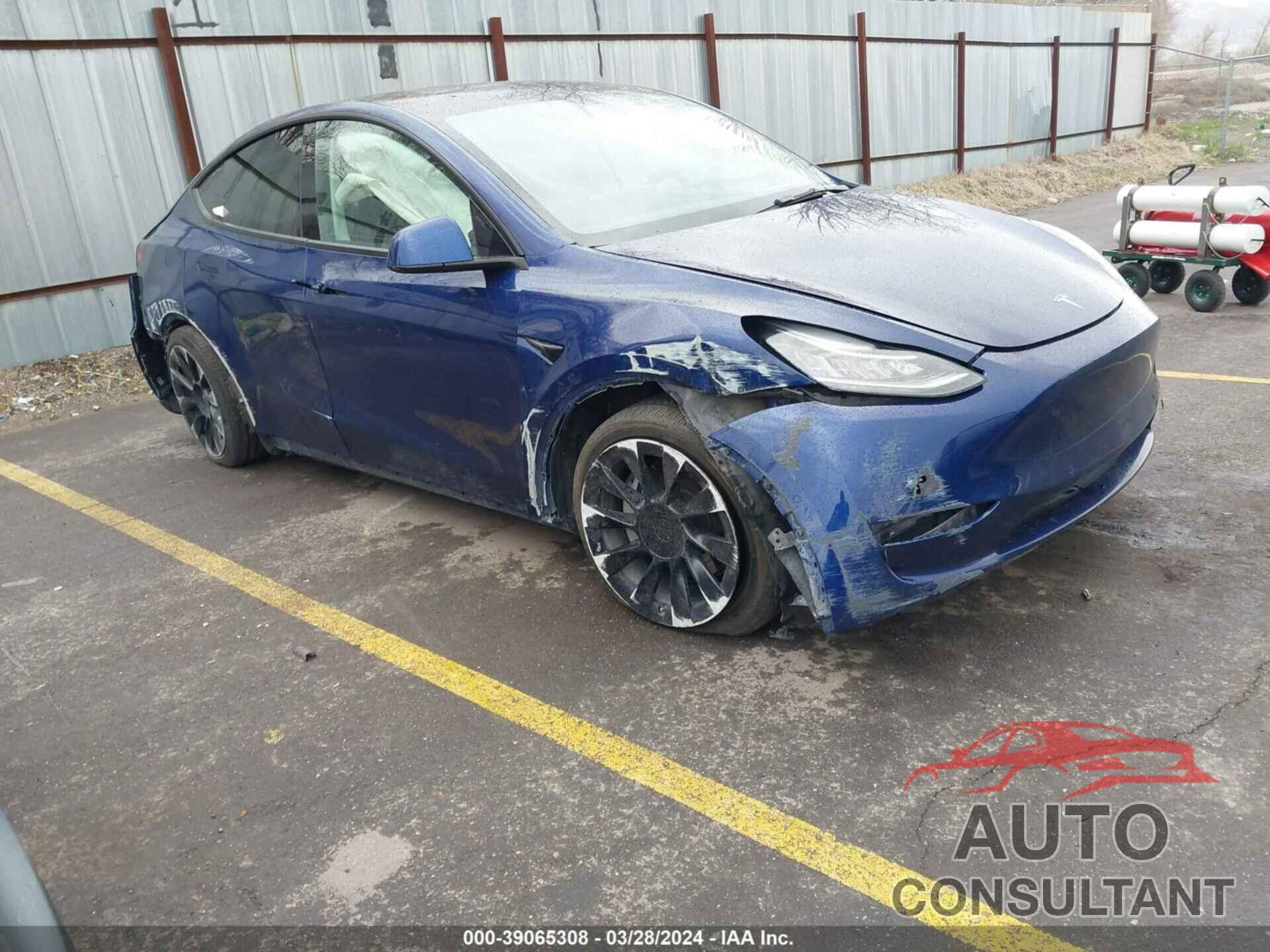 TESLA MODEL Y 2021 - 5YJYGDEE3MF255971