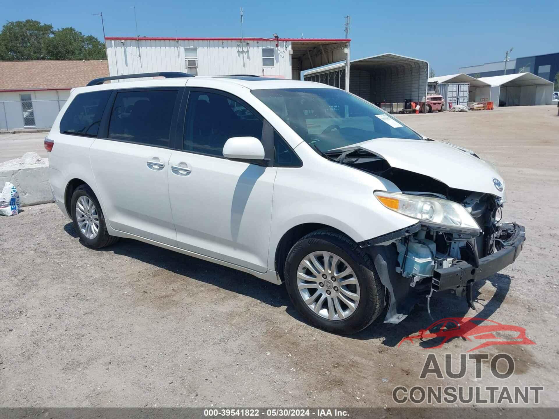 TOYOTA SIENNA 2017 - 5TDYZ3DC0HS886229