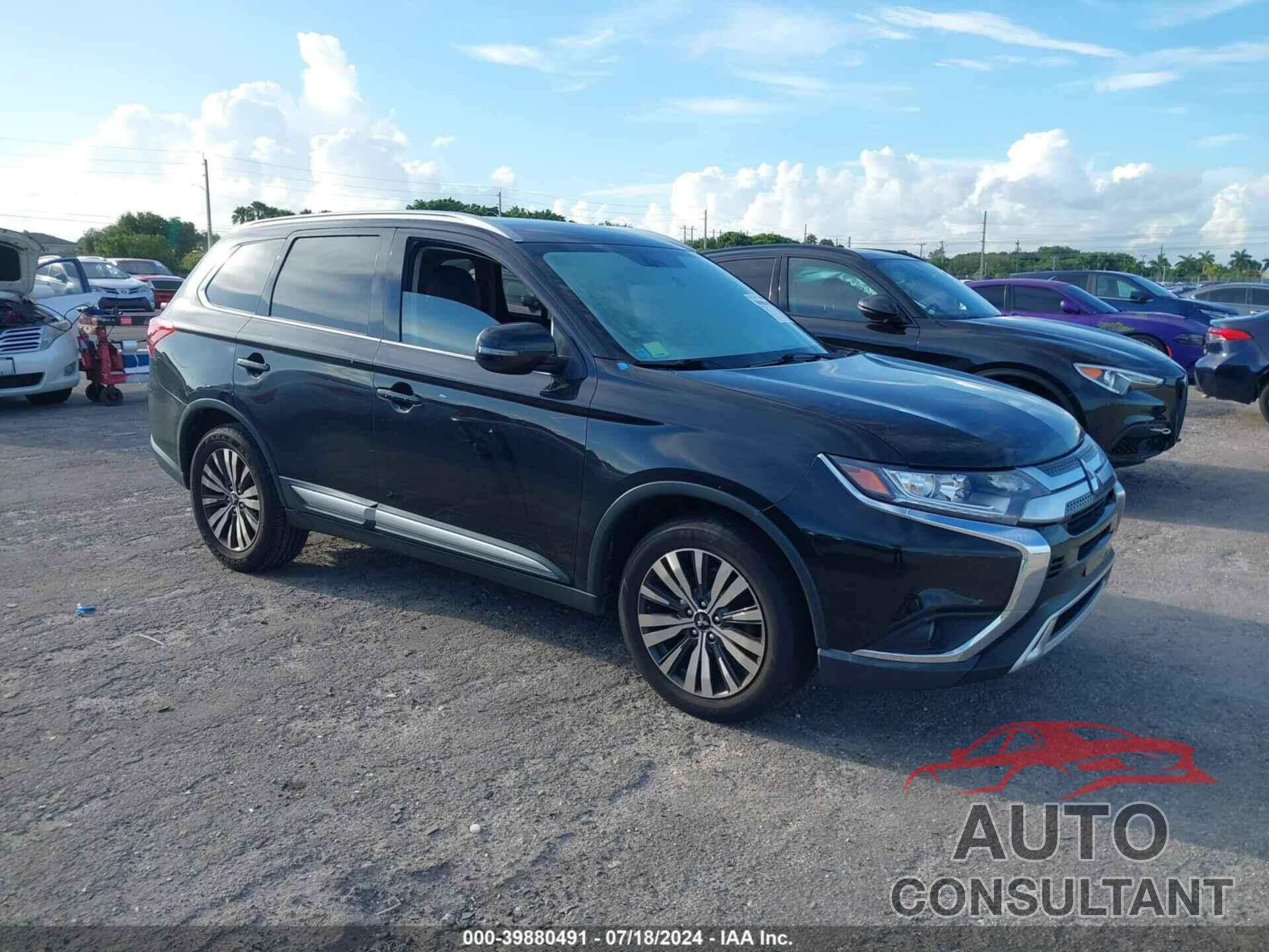 MITSUBISHI OUTLANDER 2019 - JA4AD3A33KZ014700