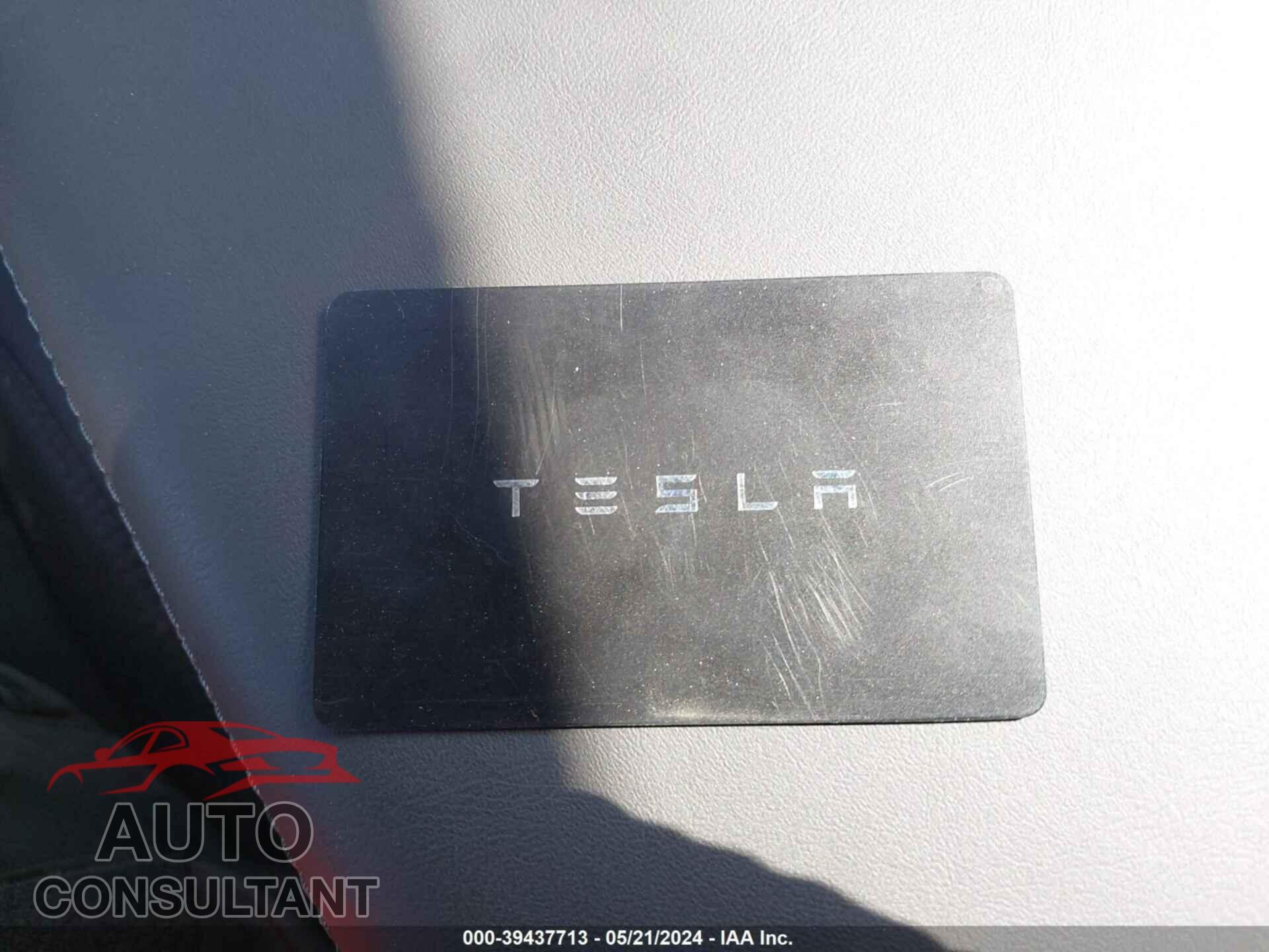 TESLA MODEL 3 2024 - 5YJ3E1EA8RF731389