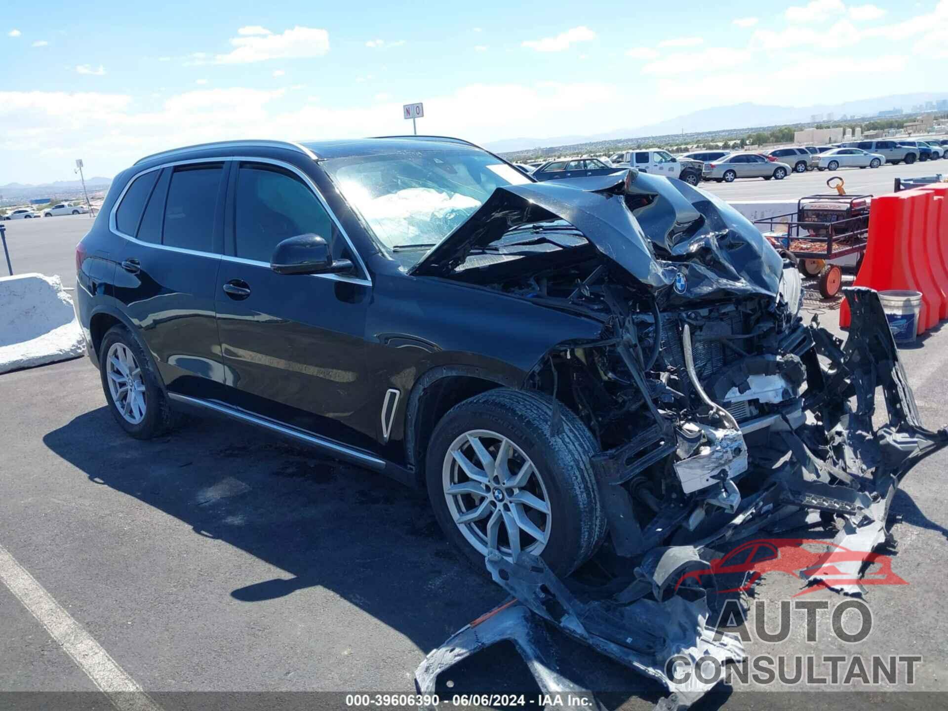 BMW X5 2023 - 5UXCR6C09P9N69483