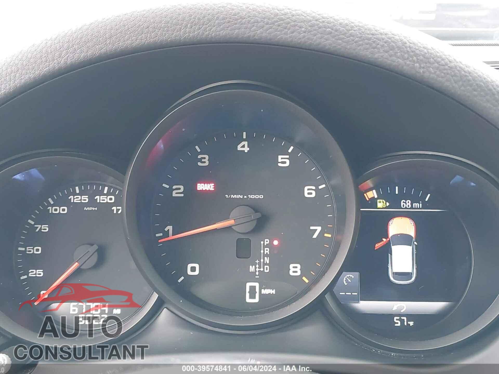 PORSCHE MACAN 2018 - WP1AA2A59JLB09126