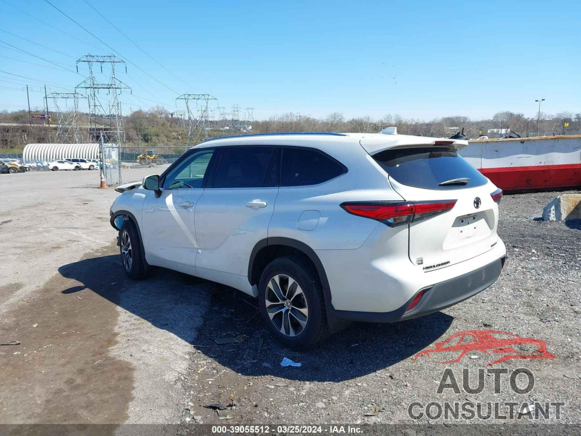 TOYOTA HIGHLANDER 2021 - 5TDHZRBH9MS121371