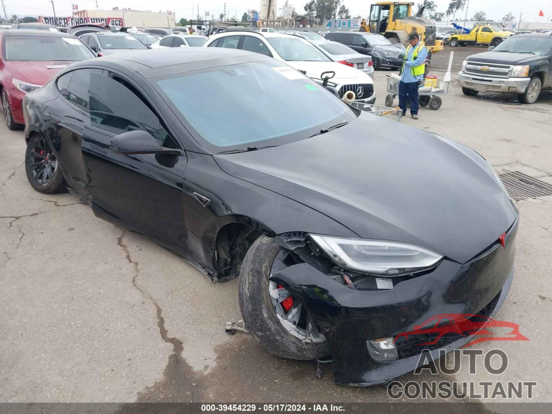 TESLA MODEL S 2016 - 5YJSA1E14GF138973