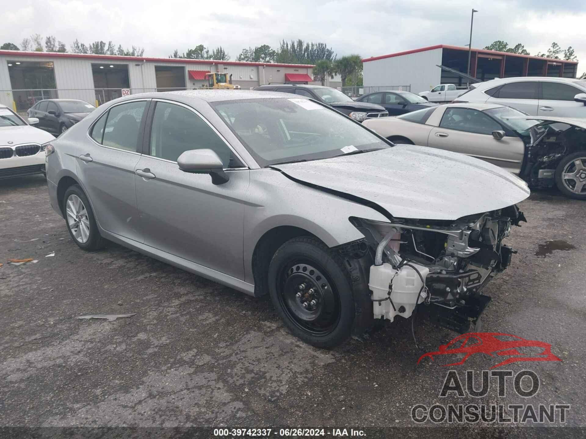 TOYOTA CAMRY 2024 - 4T1C11AK8RU867017