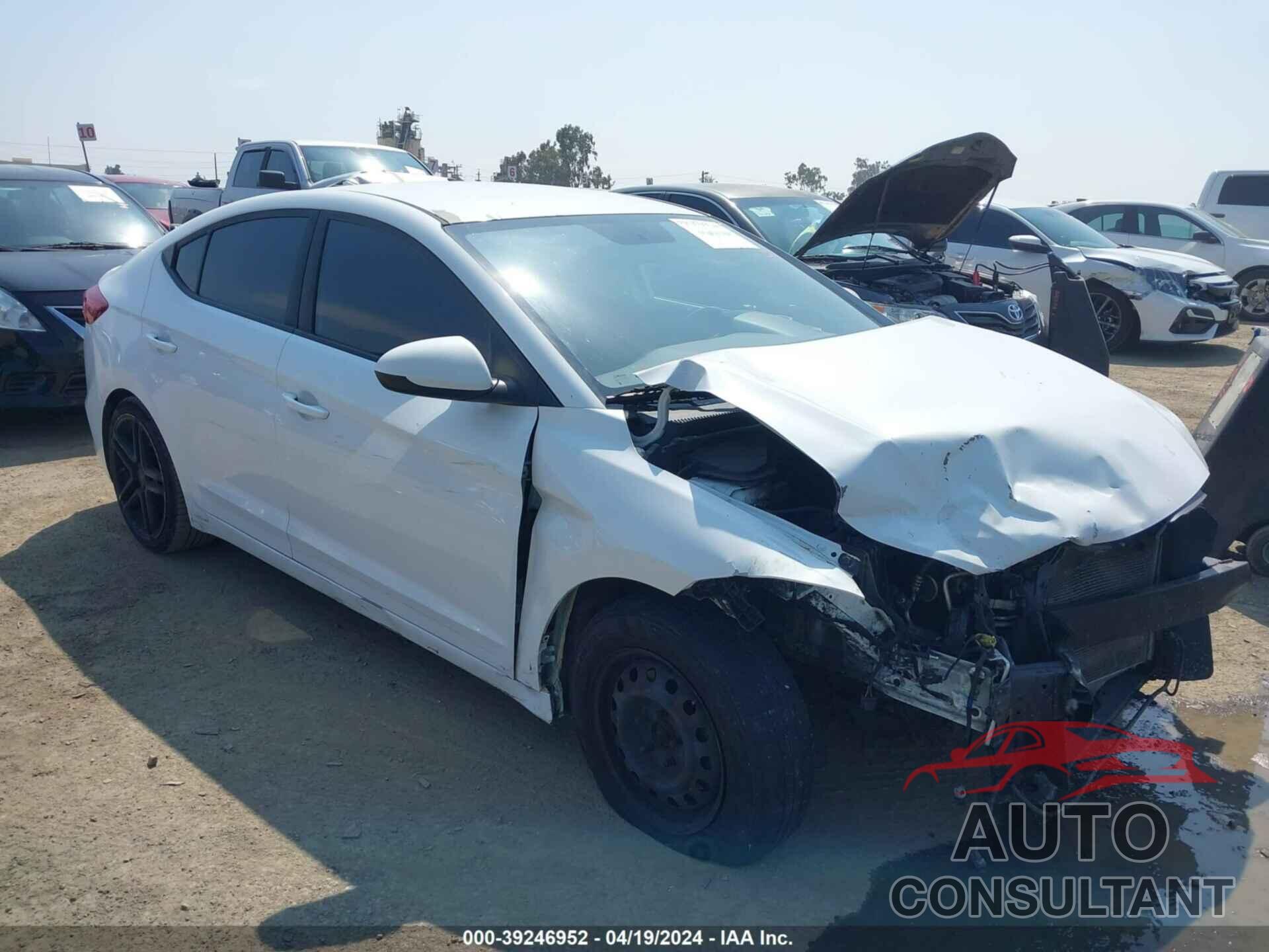 HYUNDAI ELANTRA 2018 - 5NPD84LF8JH347291