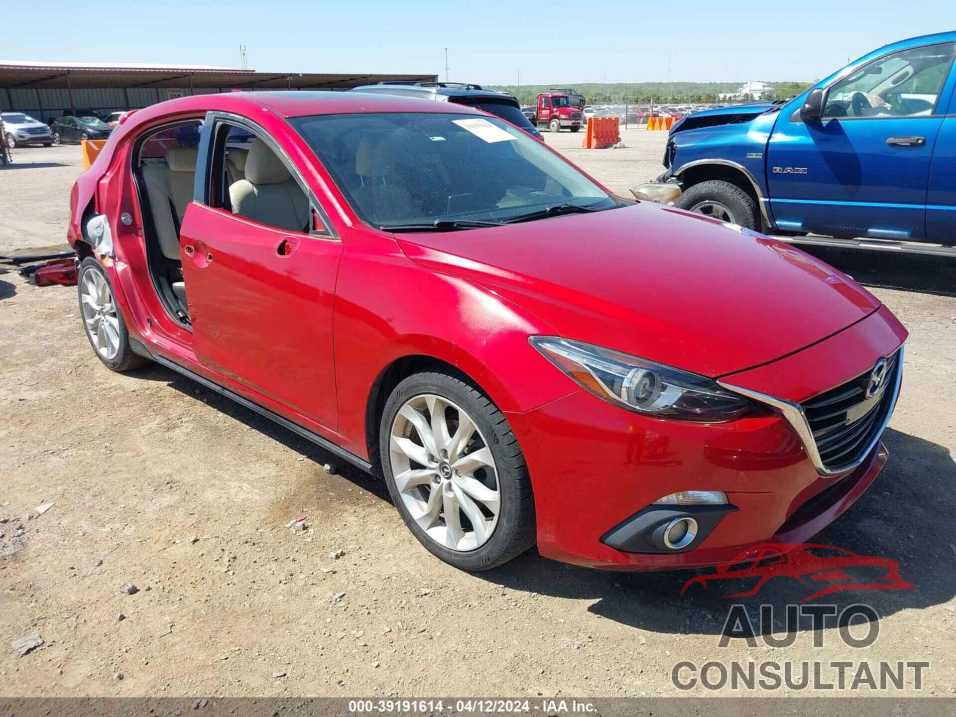 MAZDA MAZDA3 2016 - JM1BM1N32G1332337