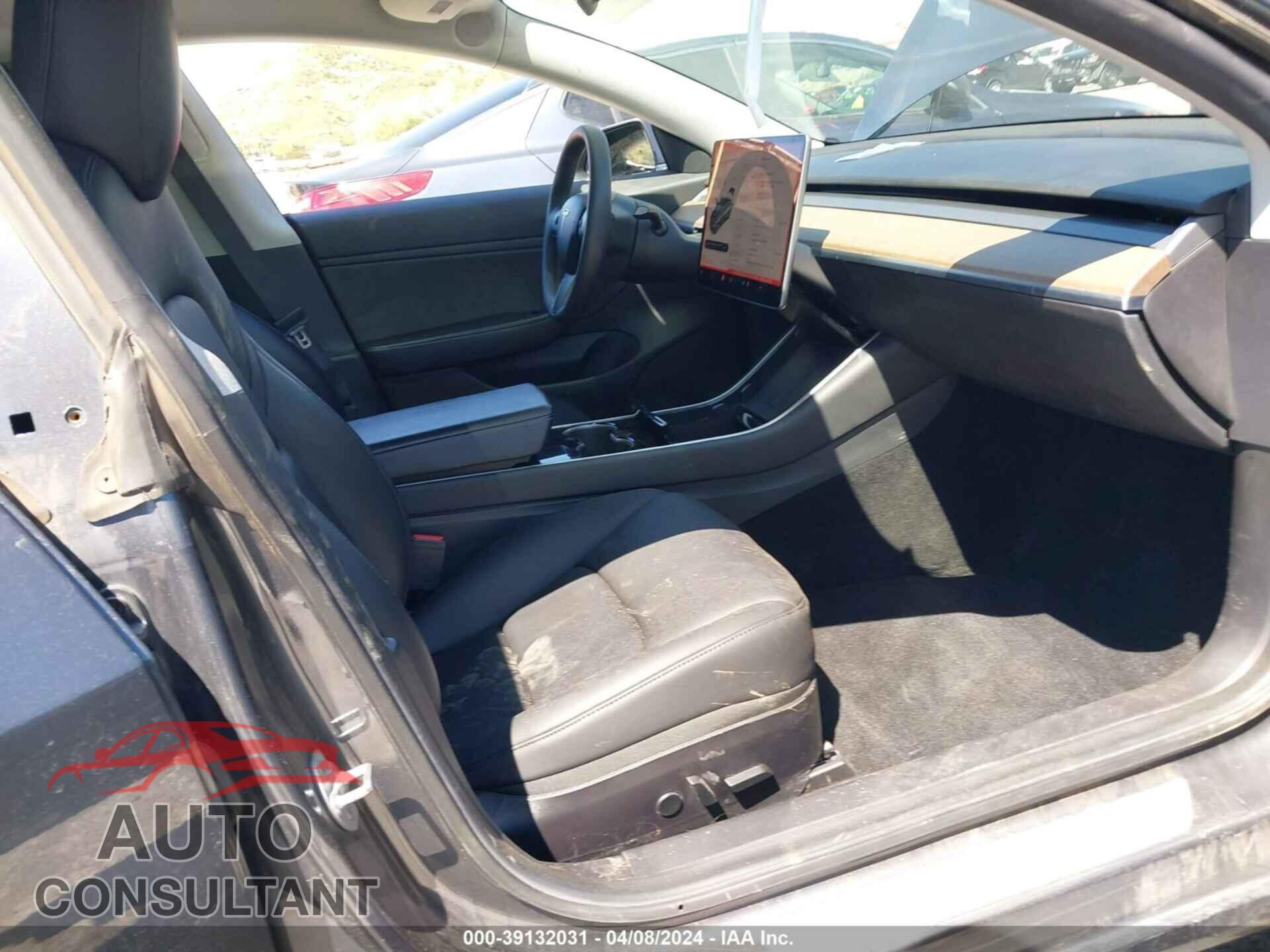 TESLA MODEL 3 2019 - 5YJ3E1EA3KF428316