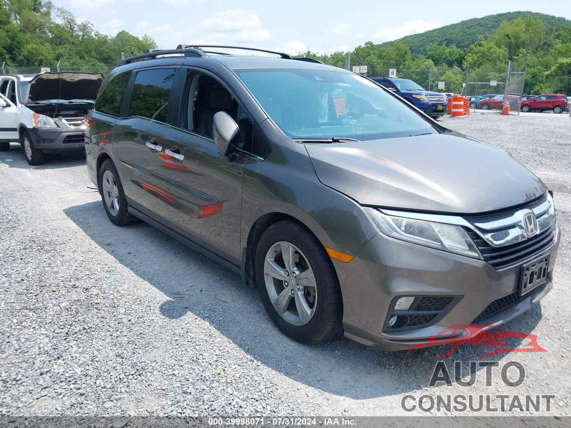 HONDA ODYSSEY 2018 - 5FNRL6H72JB017226