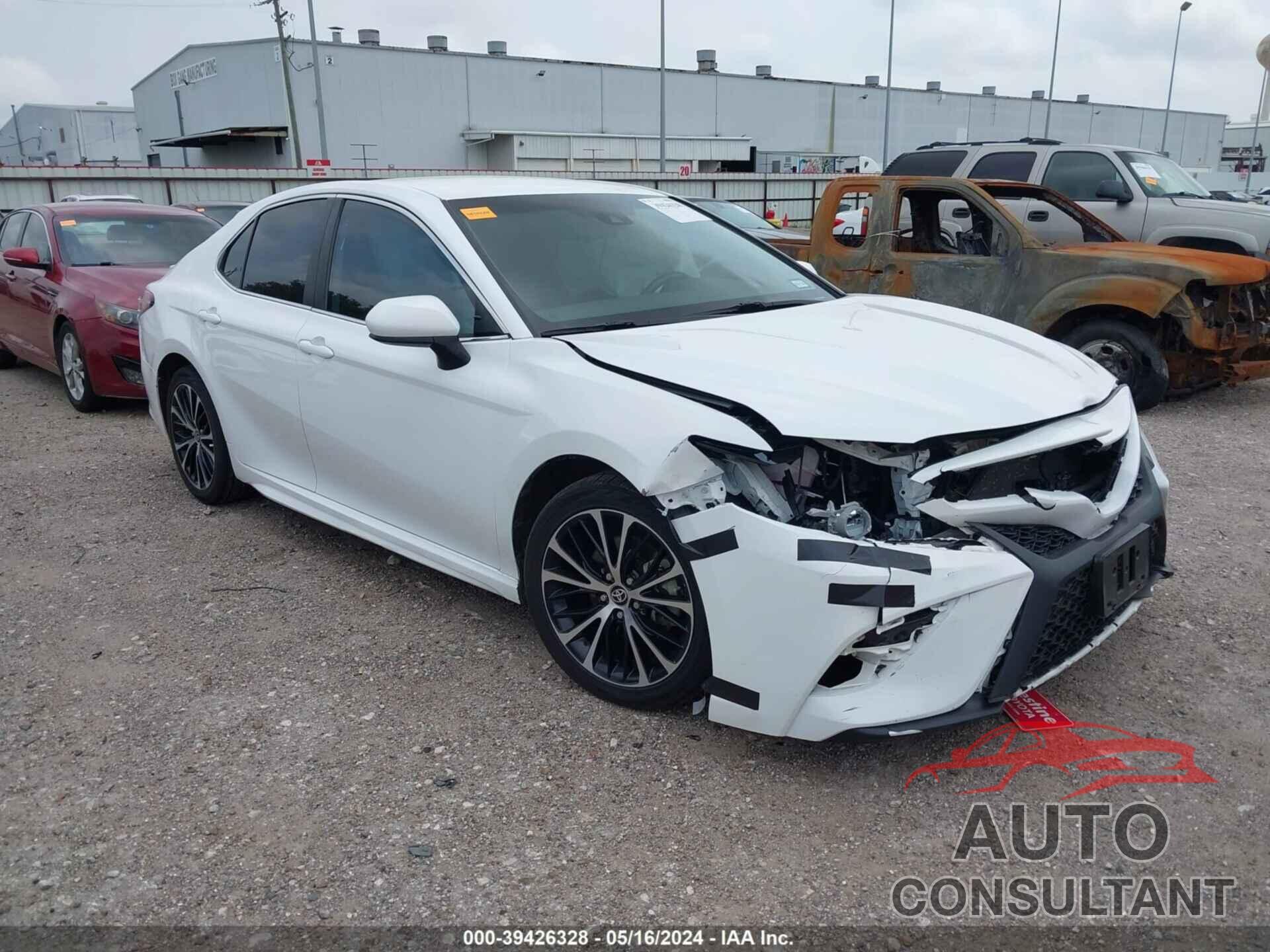 TOYOTA CAMRY 2020 - 4T1G11AK6LU958716