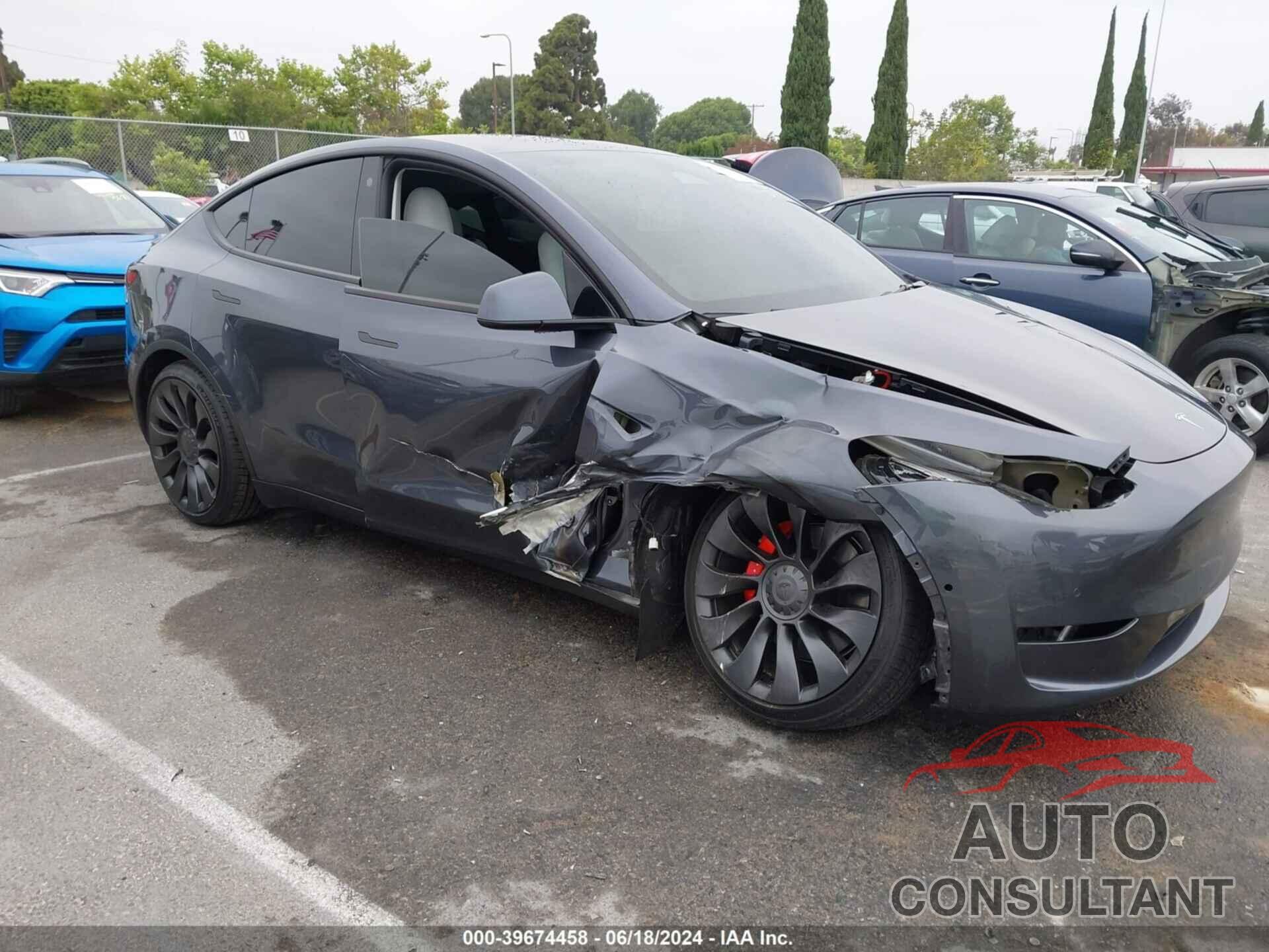 TESLA MODEL Y 2022 - 7SAYGDEF0NF521783