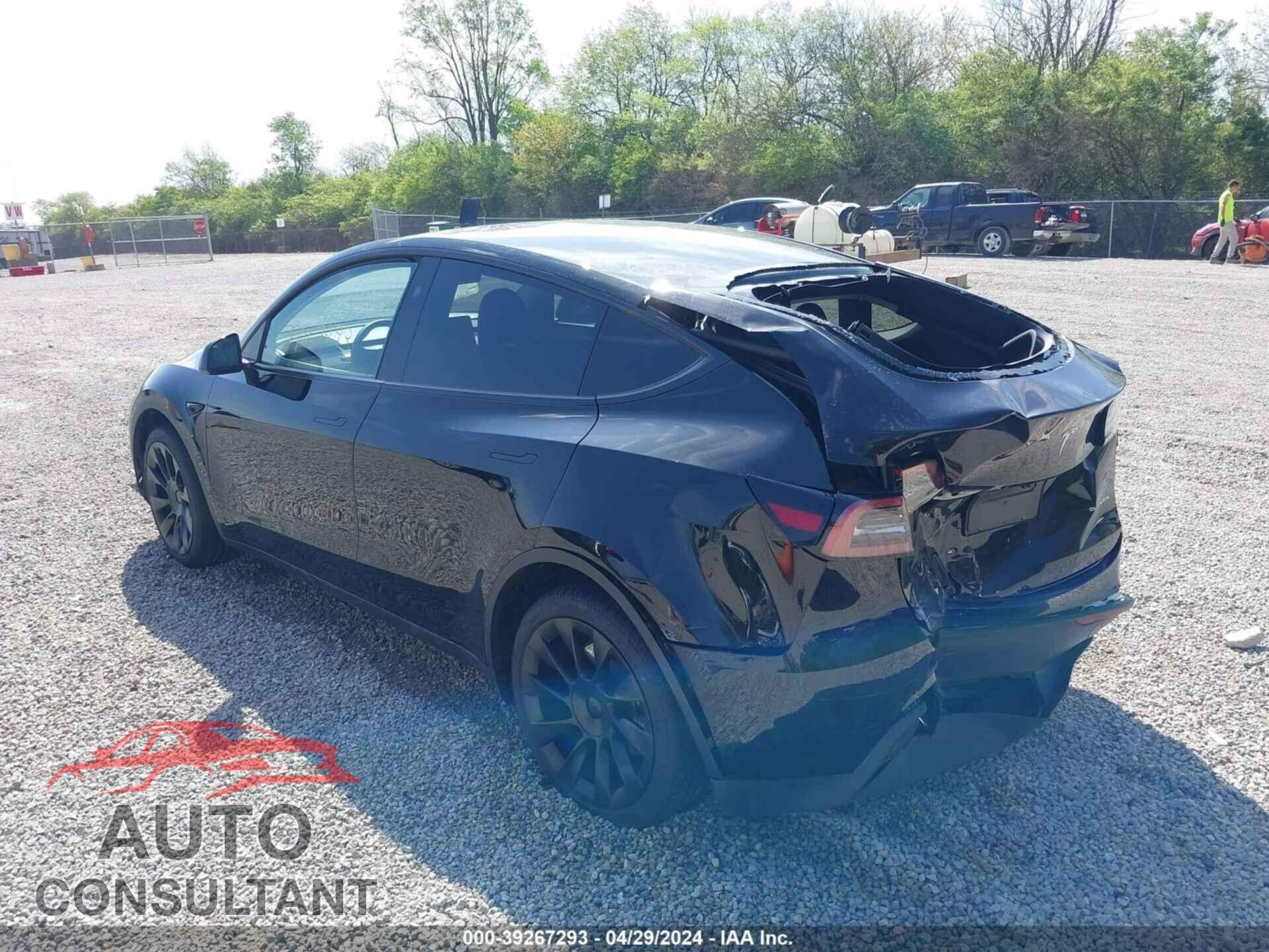 TESLA MODEL Y 2023 - 7SAYGDEE4PA153681