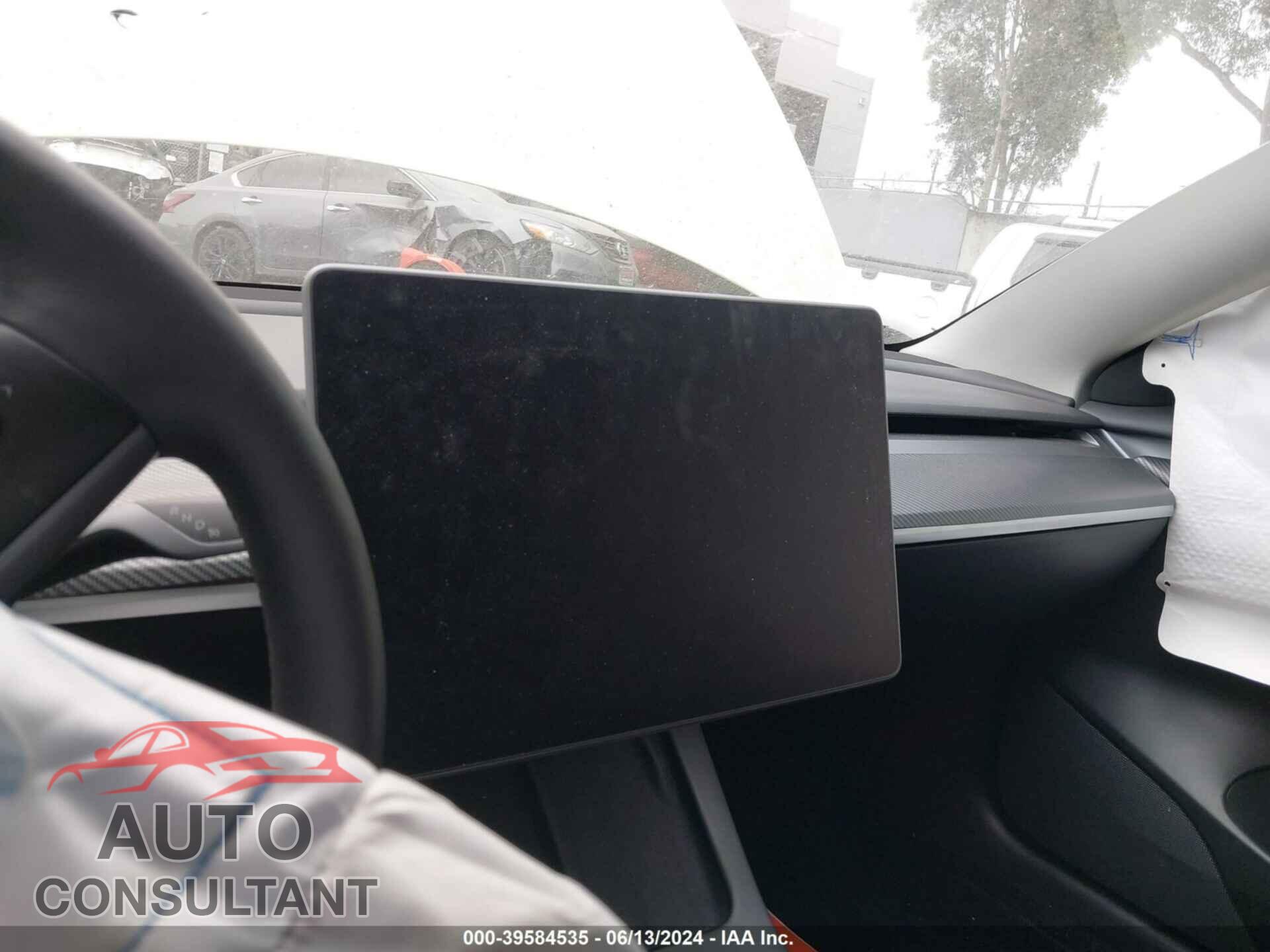 TESLA MODEL 3 2021 - 5YJ3E1EA9MF093906