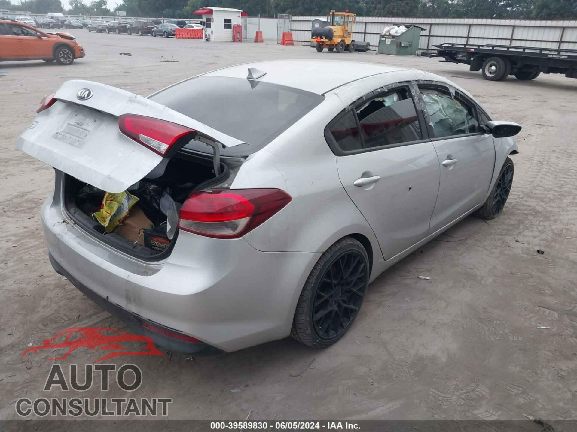 KIA FORTE 2017 - 3KPFK4A73HE049252