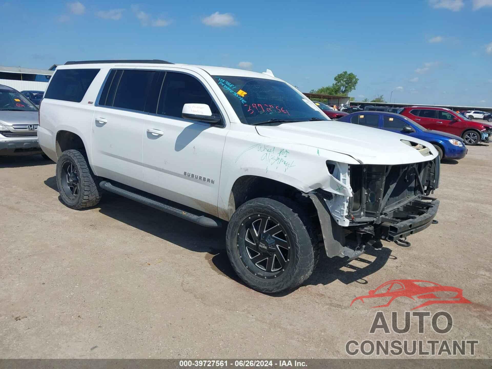 CHEVROLET SUBURBAN 2019 - 1GNSKHKC5KR135294