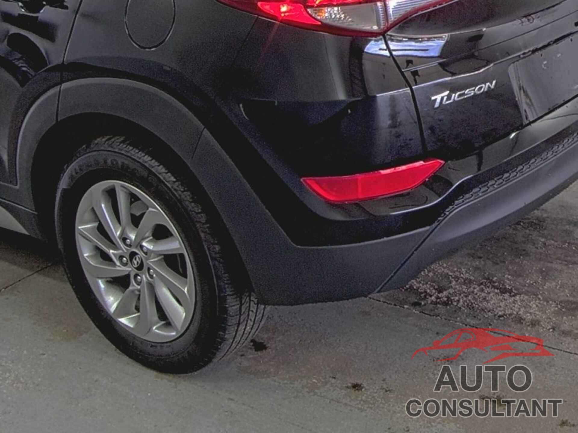 HYUNDAI TUCSON 2018 - KM8J33A47JU721517