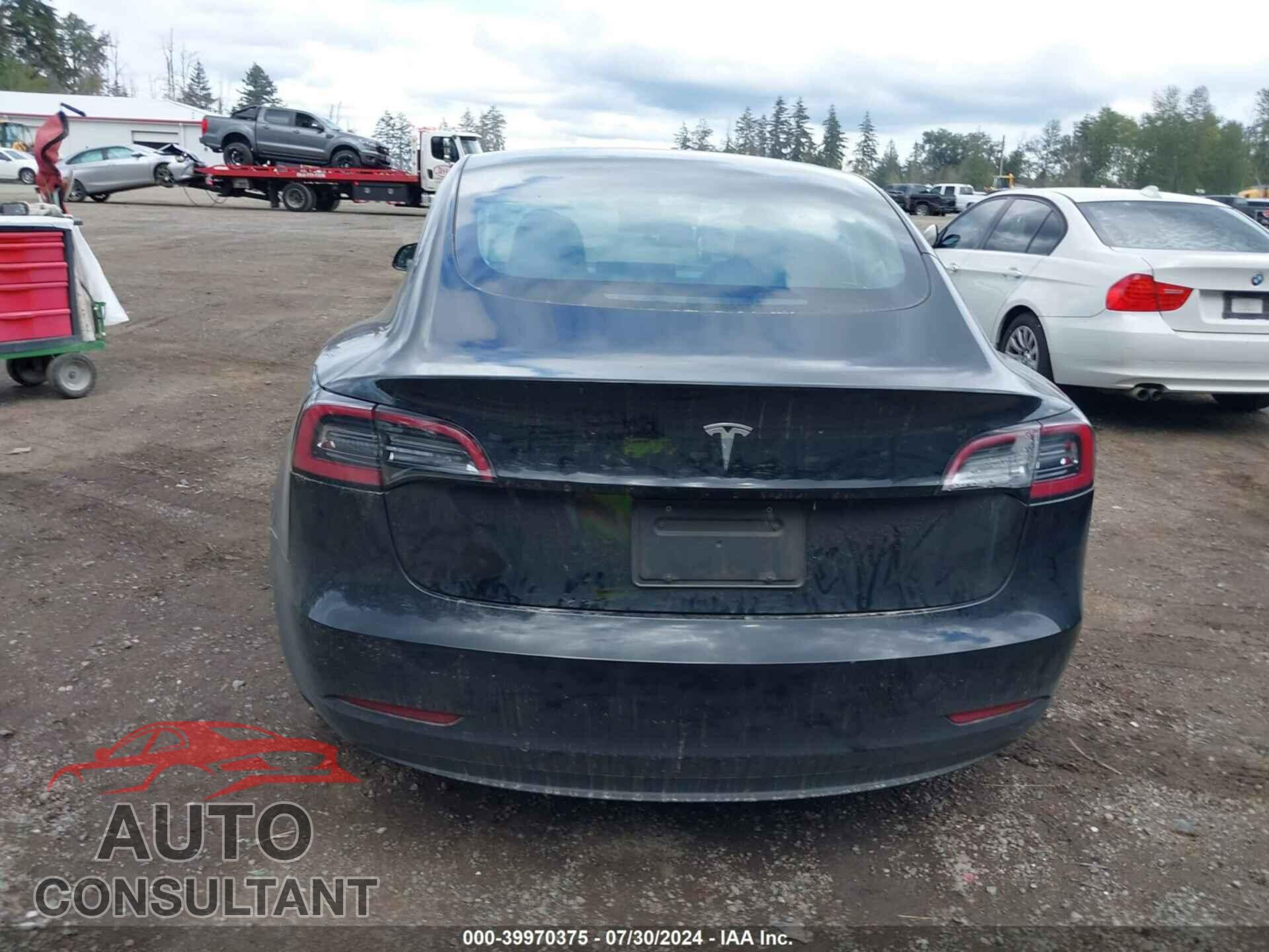 TESLA MODEL 3 2023 - 5YJ3E1EA5PF516159