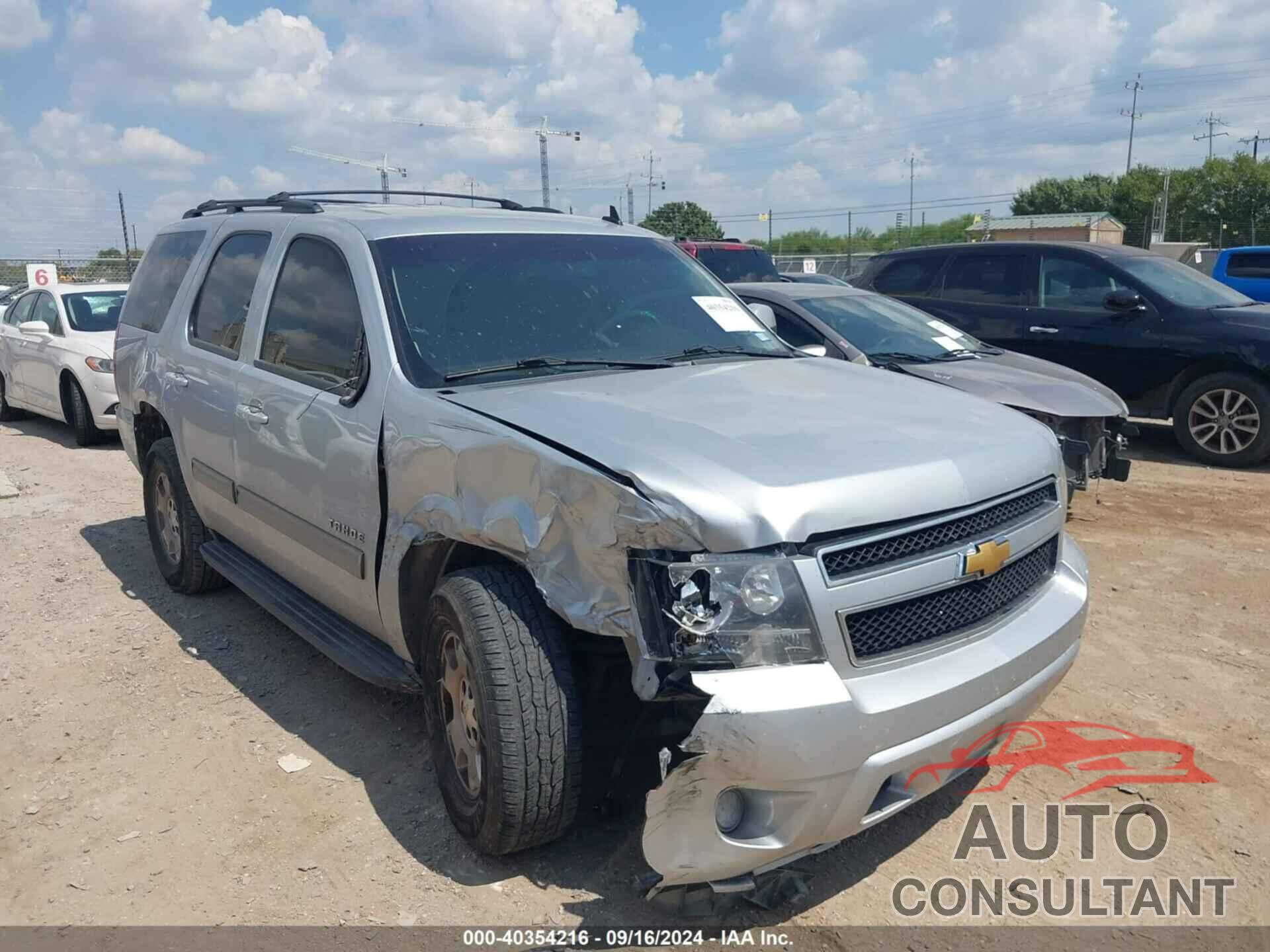 CHEVROLET TAHOE 2012 - 1GNSCAE03CR282995