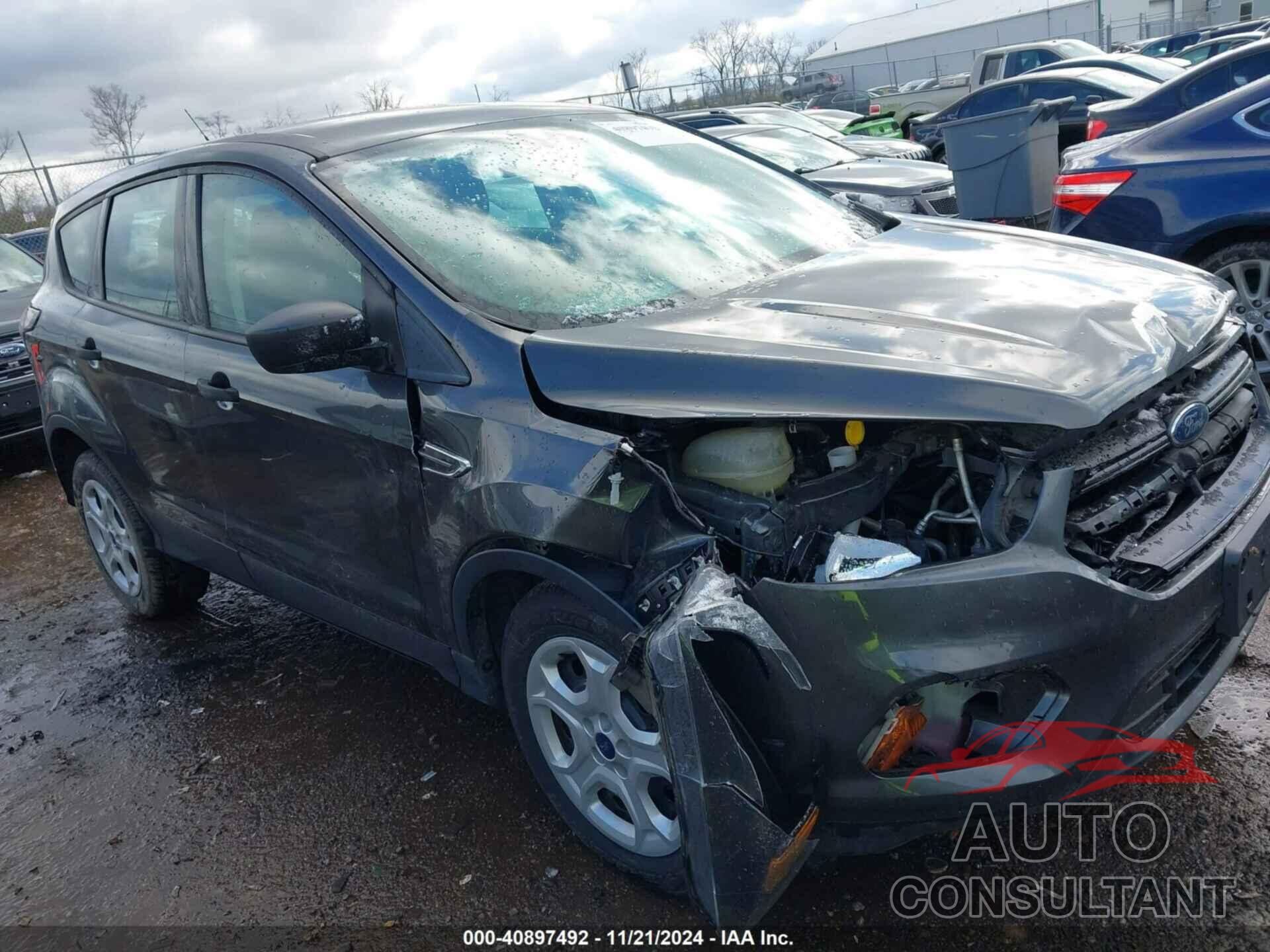 FORD ESCAPE 2018 - 1FMCU0F70JUC01778