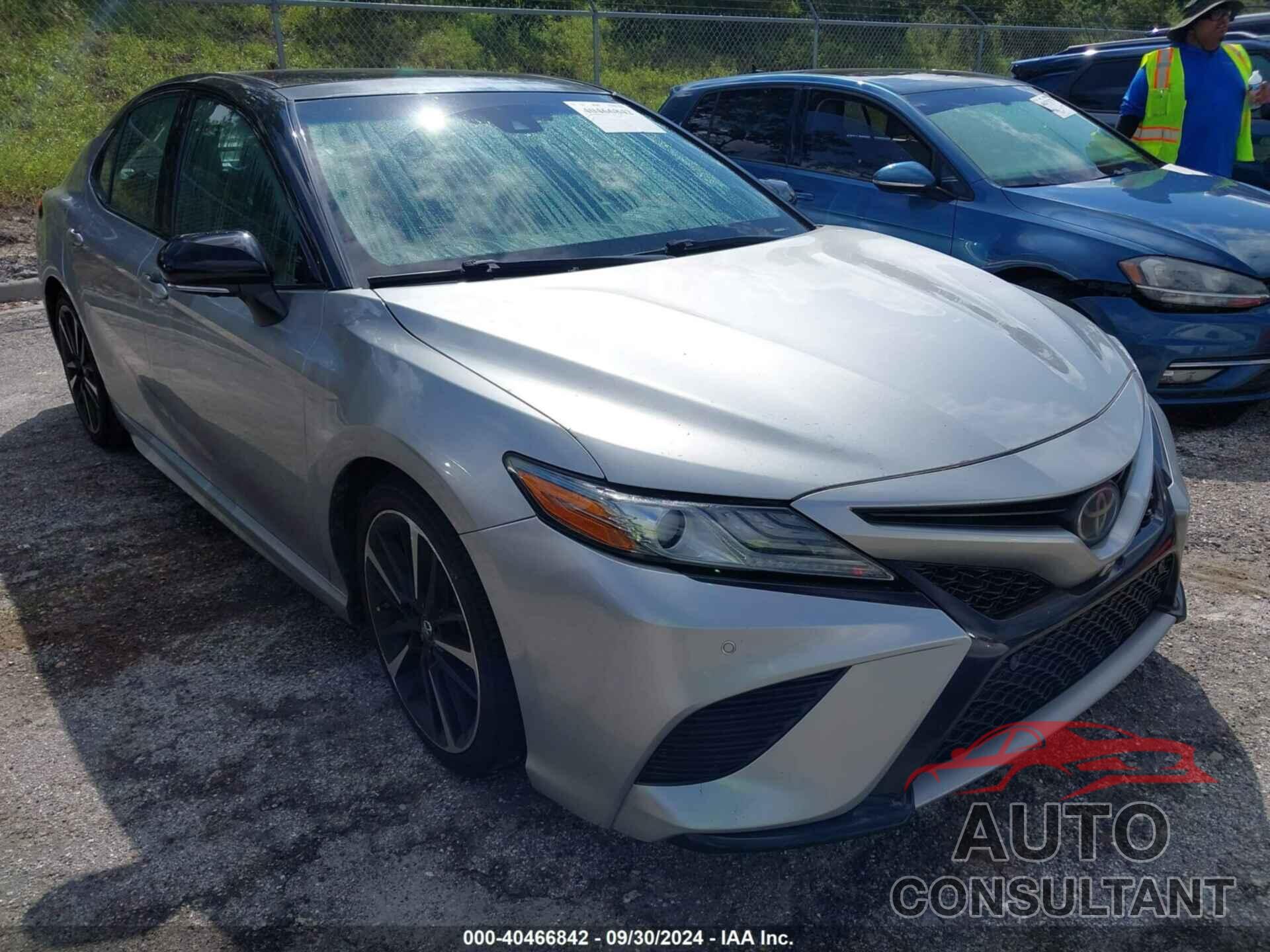 TOYOTA CAMRY 2018 - 4T1BZ1HK3JU010747