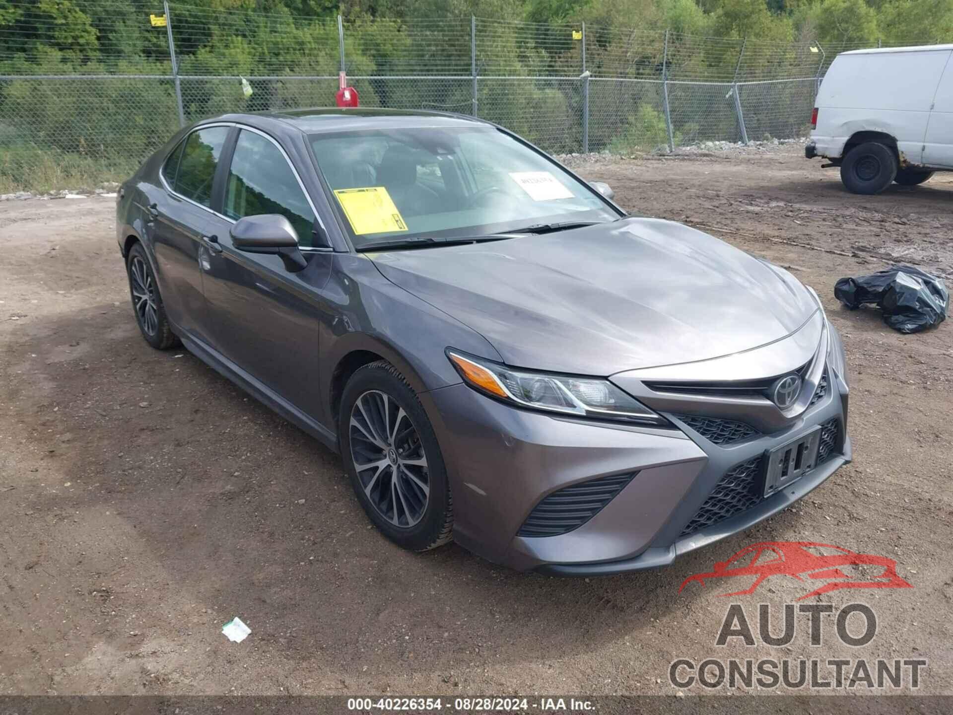 TOYOTA CAMRY 2019 - 4T1B11HKXKU733567