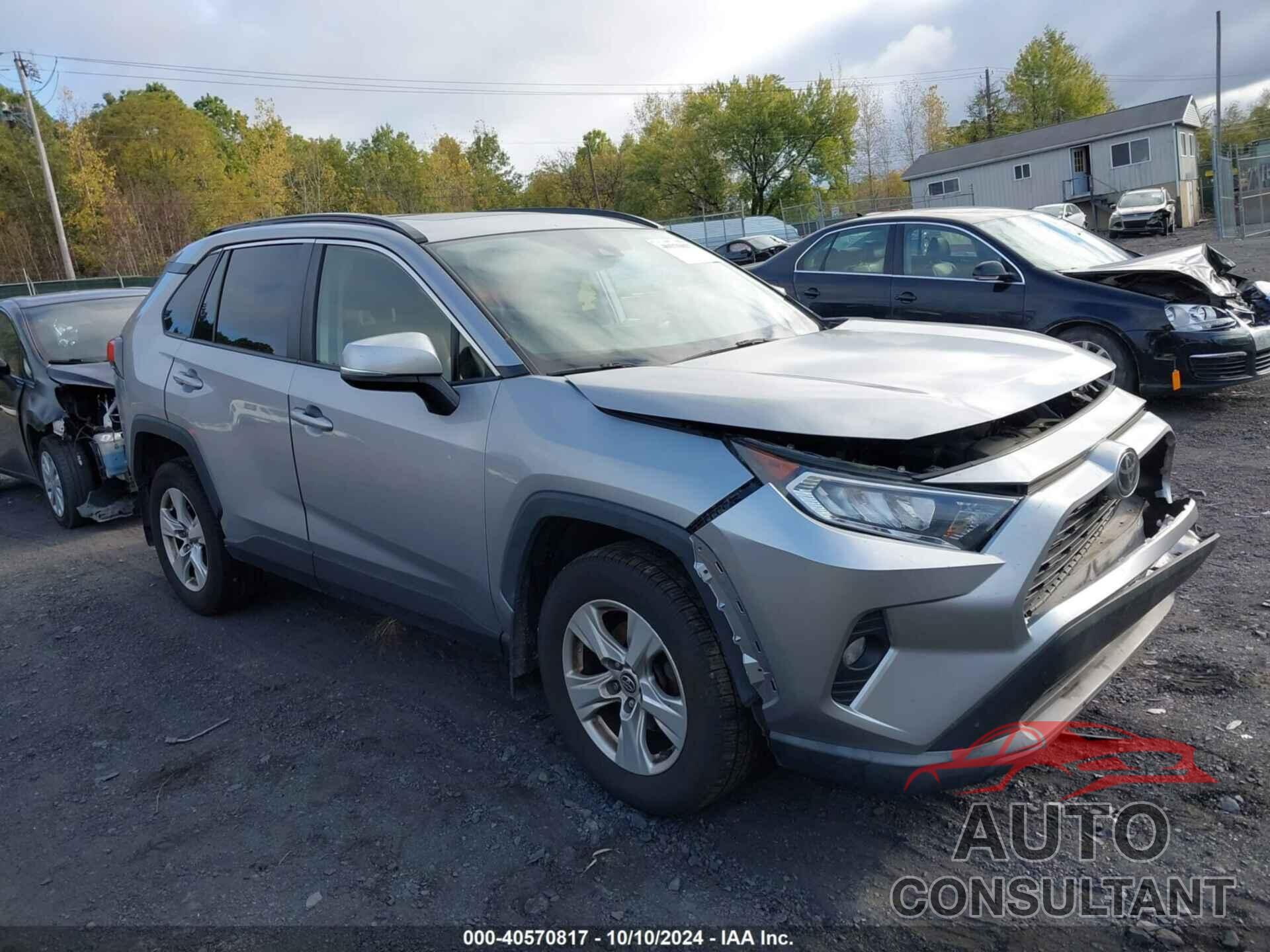 TOYOTA RAV4 2019 - 2T3N1RFV3KW019750