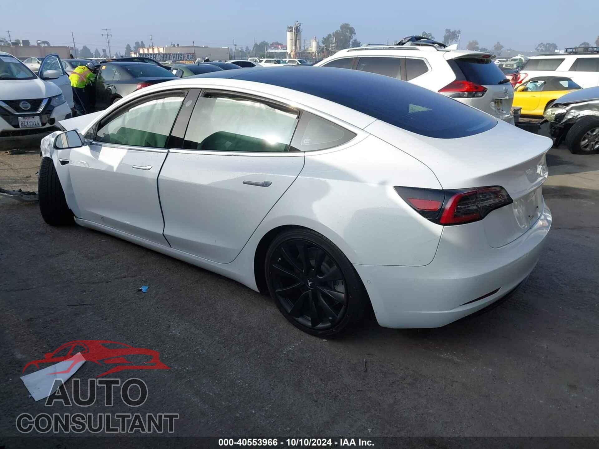 TESLA MODEL 3 2018 - 5YJ3E1EA1JF038751