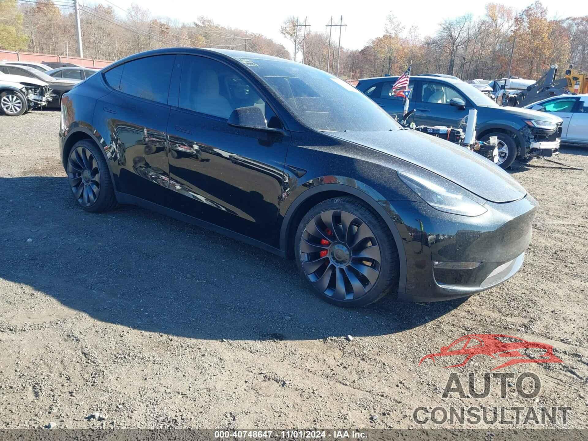 TESLA MODEL Y 2021 - 5YJYGDEF0MF215890