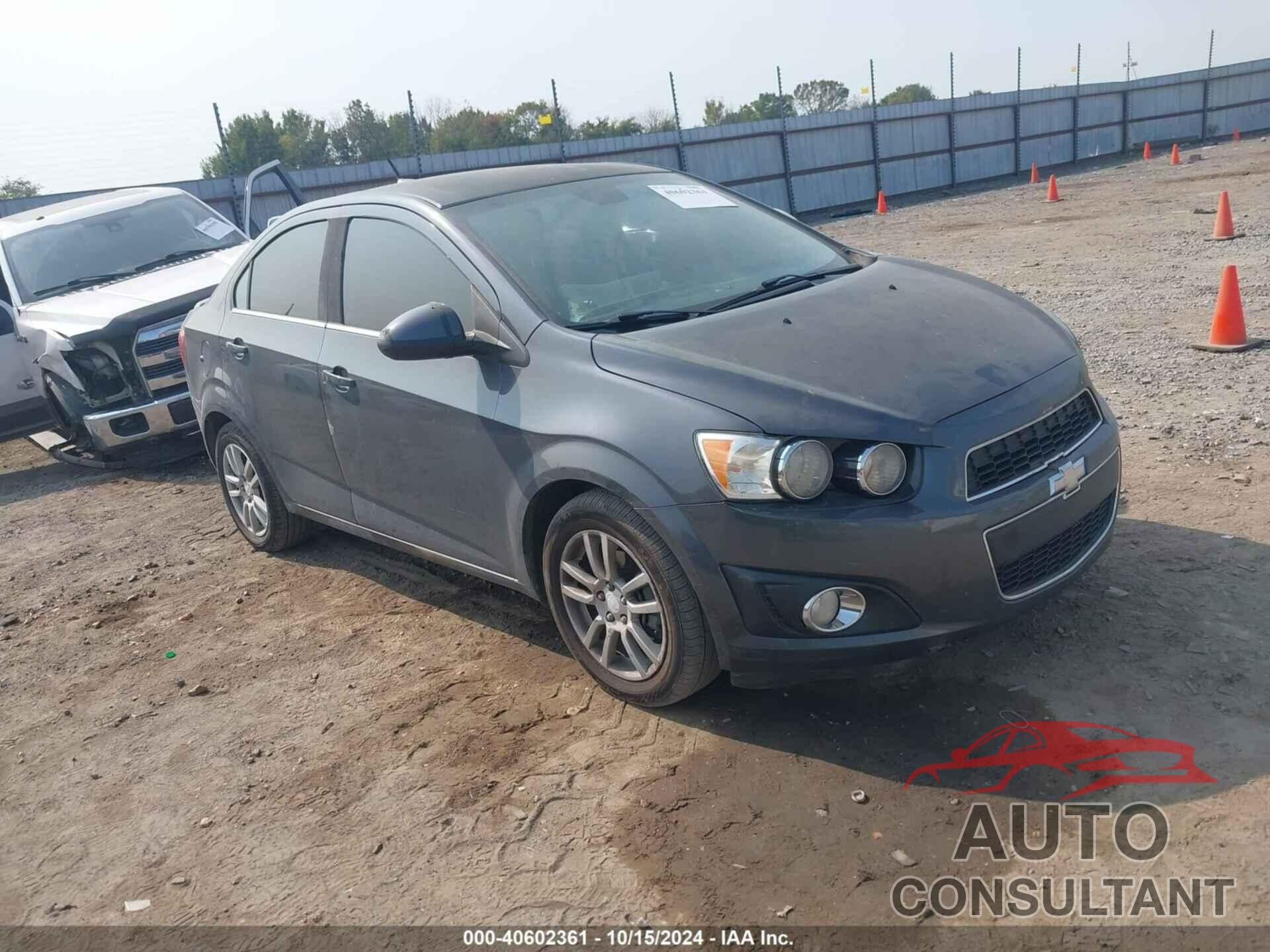CHEVROLET SONIC 2013 - 1G1JC5SH5D4239790