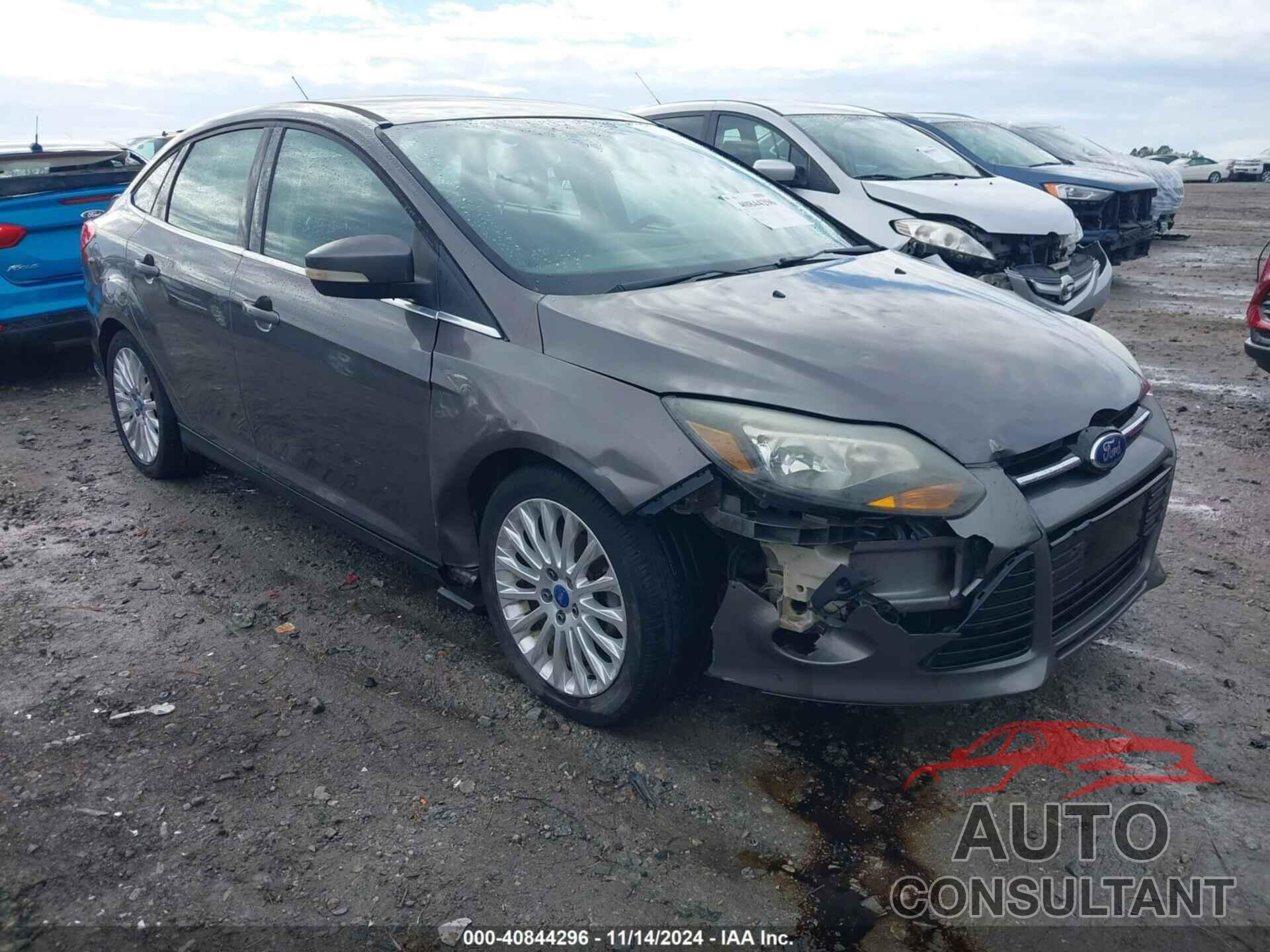 FORD FOCUS 2012 - 1FAHP3J28CL213609