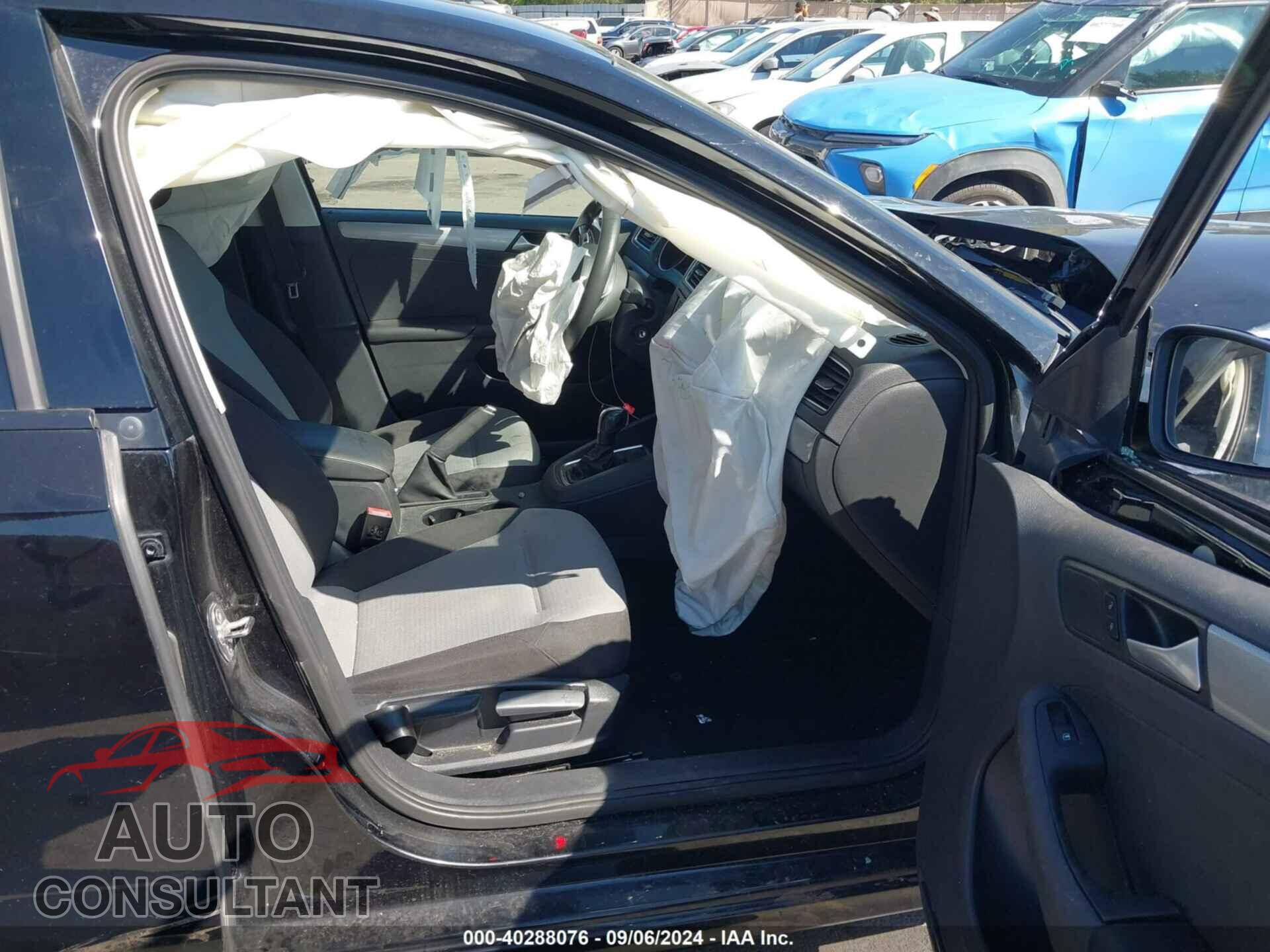 VOLKSWAGEN JETTA 2017 - 3VW2B7AJ7HM371164