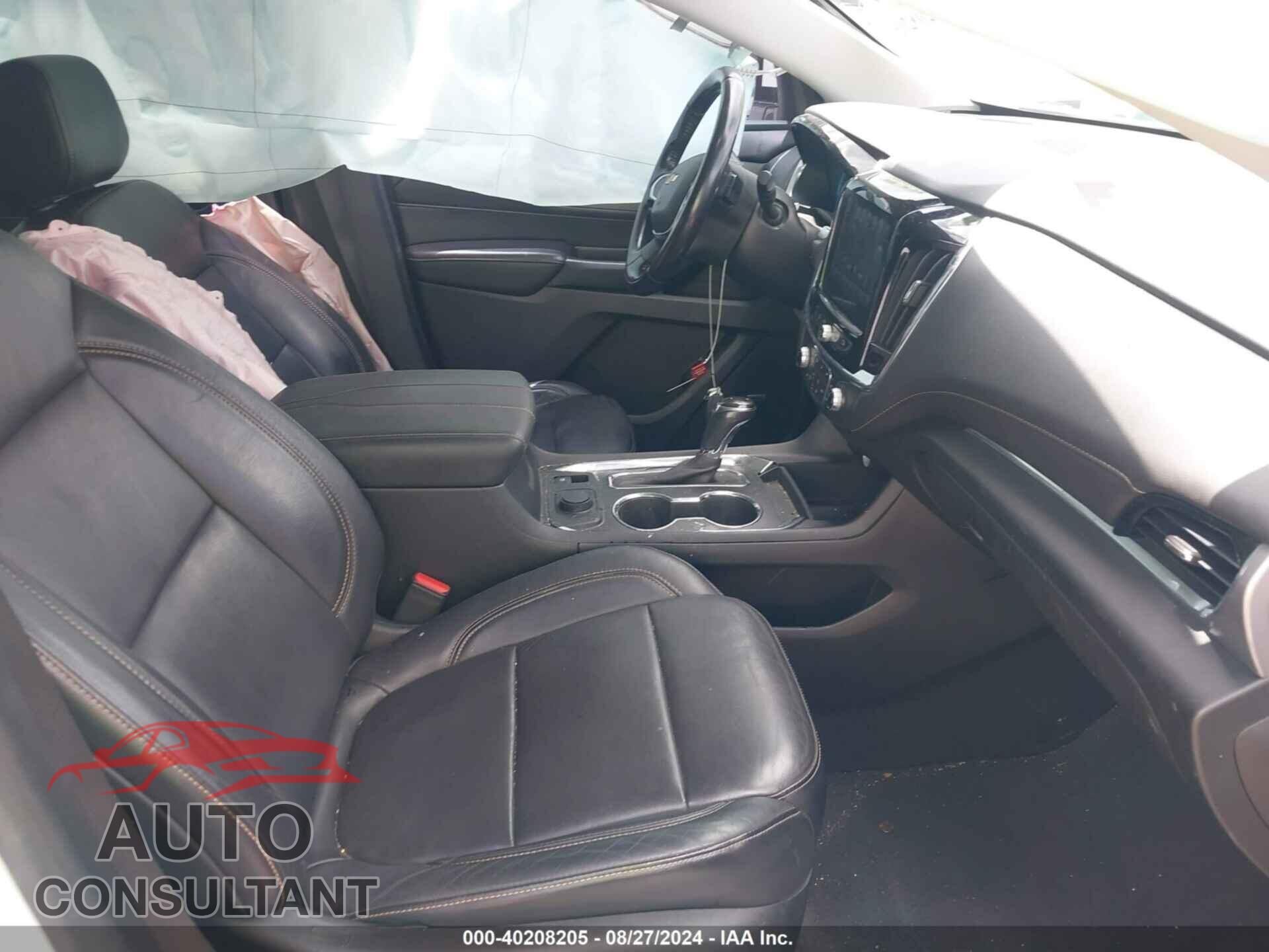 CHEVROLET TRAVERSE 2019 - 1GNERHKW8KJ143763